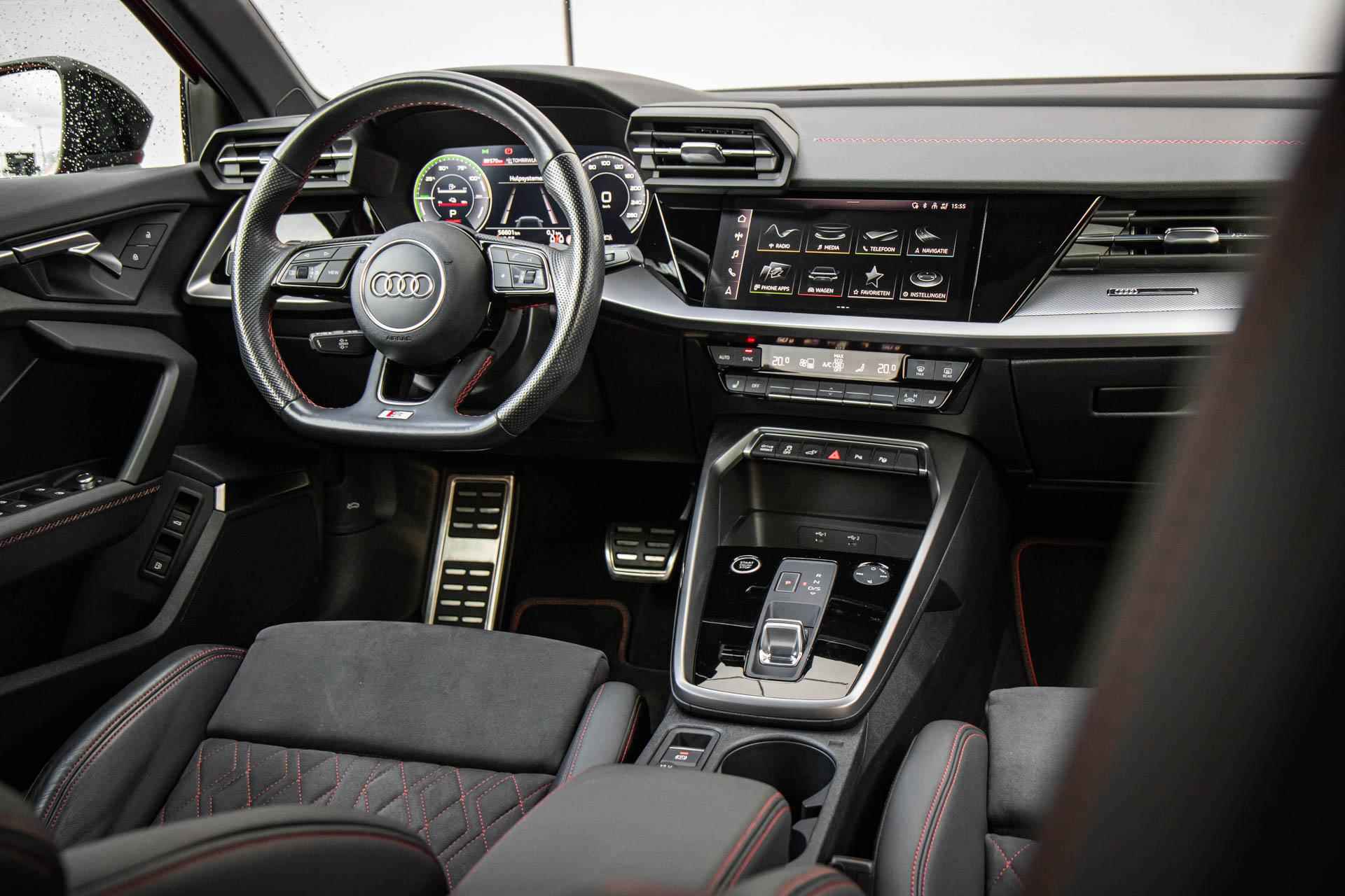 Audi A3 Sportback 45 TFSI e 245pk S edition Competition | Panoramadak | Sportstoelen | B&O | Navigatie | Achteruitrijcamera - 5/45