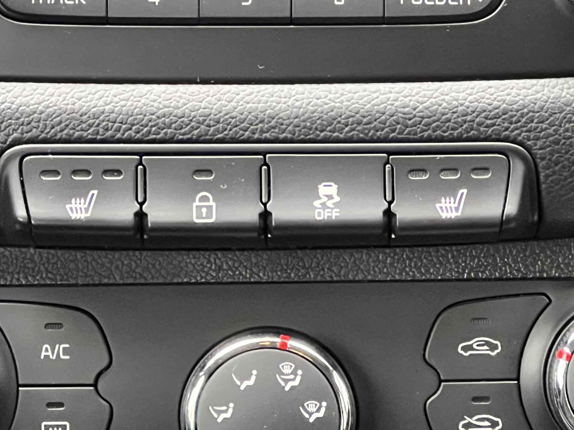 Kia cee'd Sportswagon 1.6 GDI ComfortLine 135PK Apple Carplay, Stoelverwarming, Stuurverwarming, Isofix, Dakrails, Airconditioning, Bluetooth, AUX/USB aansluiting, Elektrische ramen (MET GARANTIE*) - 19/27