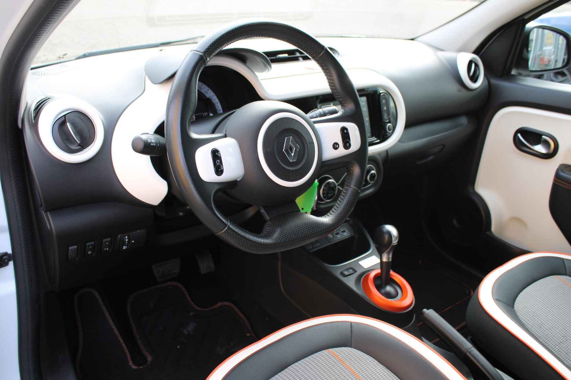 Renault Twingo Z.E. R80 Série Limitée Vibes | Navigatie | Andriod/Apple Carplay| Stoelverwarming | - 14/21