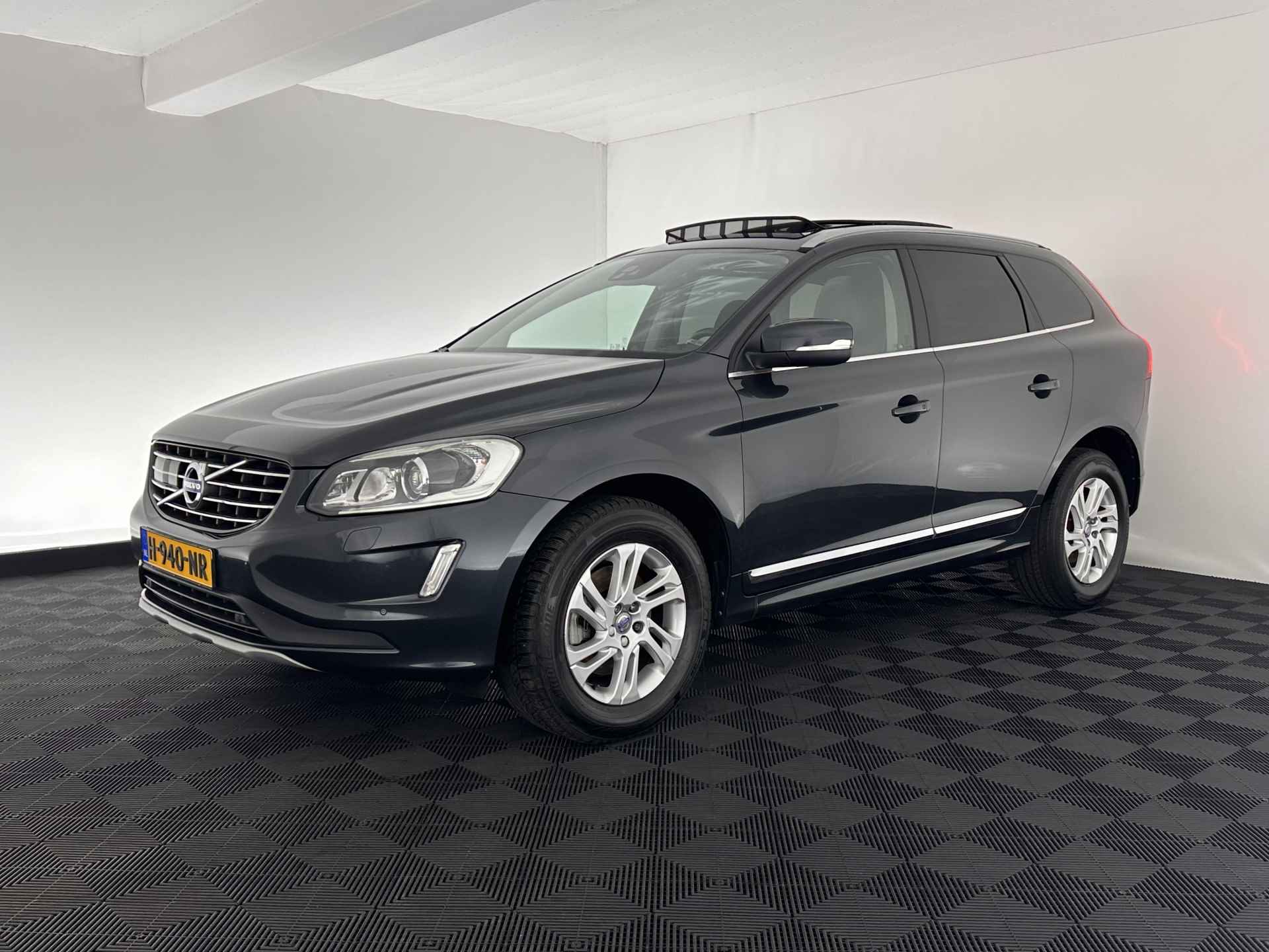 Volvo XC60 2.0 D4 FWD Summum Luxury-Line *PANO | NAPPA-FULL-LEATHER | BI-XENON | NAVI-FULLMAP | MEMORY-PACK | BLIS | CAMERA | ECC | PDC | LANE-ASSIST | TOWBAR | SPORT-SEATS | 17''ALU* - 3/31