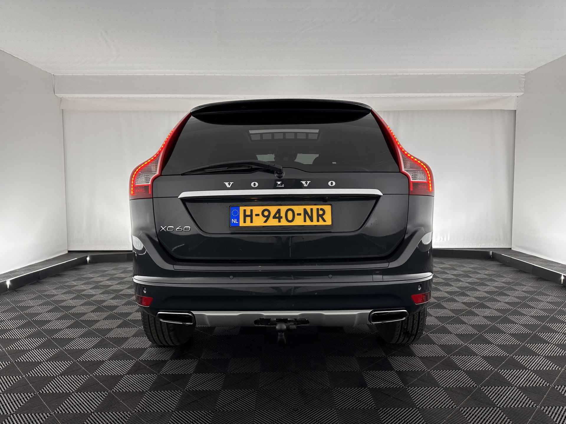 Volvo XC60 2.0 D4 FWD Summum Luxury-Line *PANO | NAPPA-FULL-LEATHER | BI-XENON | NAVI-FULLMAP | MEMORY-PACK | BLIS | CAMERA | ECC | PDC | LANE-ASSIST | TOWBAR | SPORT-SEATS | 17''ALU* - 5/31