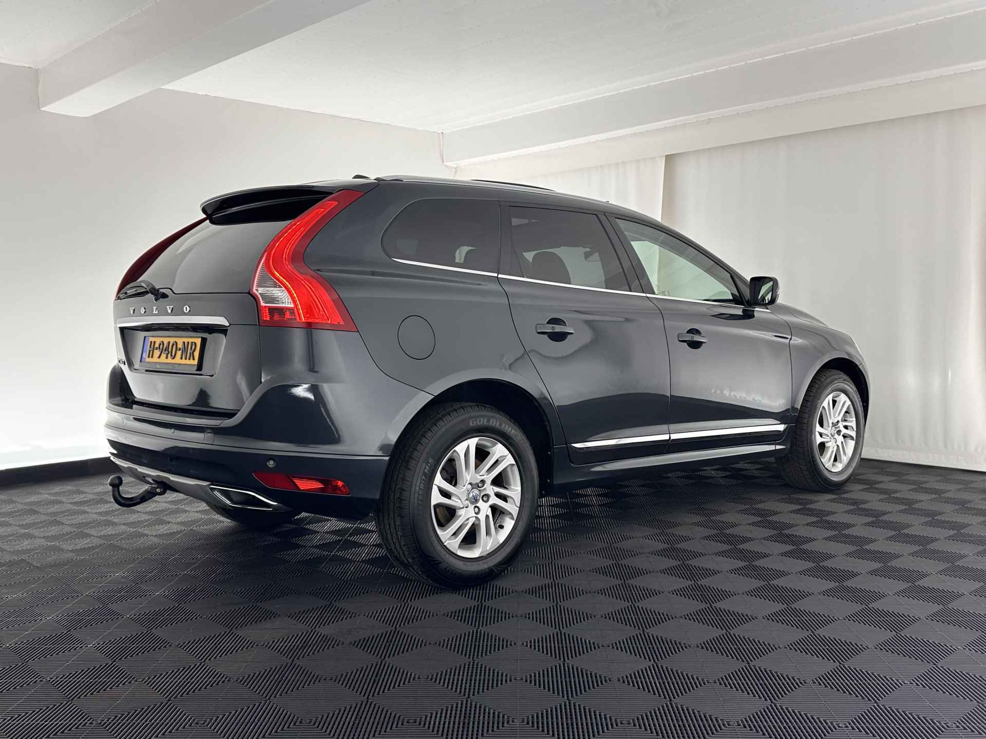 Volvo XC60 2.0 D4 FWD Summum Luxury-Line *PANO | NAPPA-FULL-LEATHER | BI-XENON | NAVI-FULLMAP | MEMORY-PACK | BLIS | CAMERA | ECC | PDC | LANE-ASSIST | TOWBAR | SPORT-SEATS | 17''ALU* - 6/31