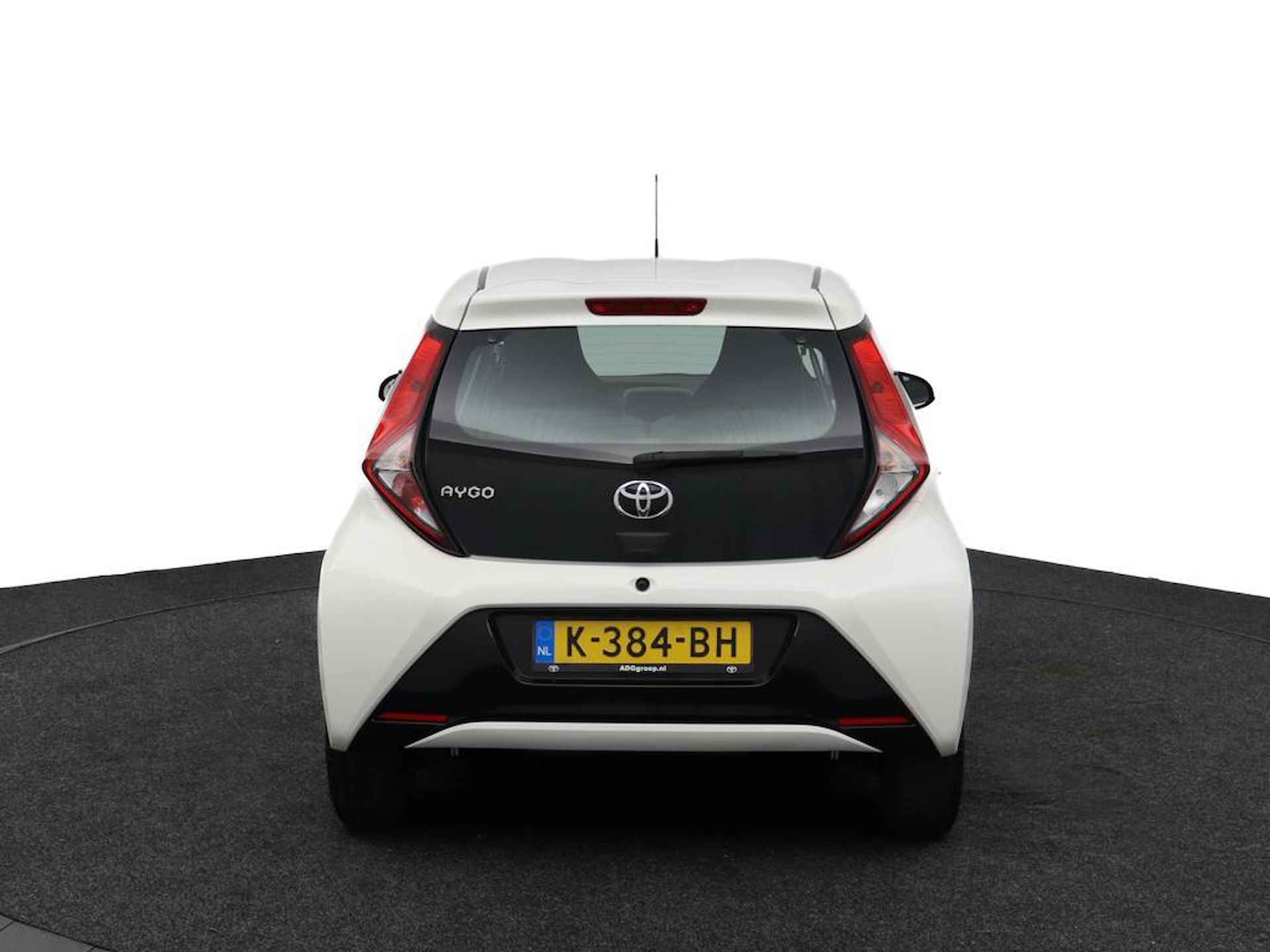 Toyota Aygo 1.0 VVT-i x-play | Automaat | Apple car play | Android auto | Parkeercamera | Airco | - 43/43