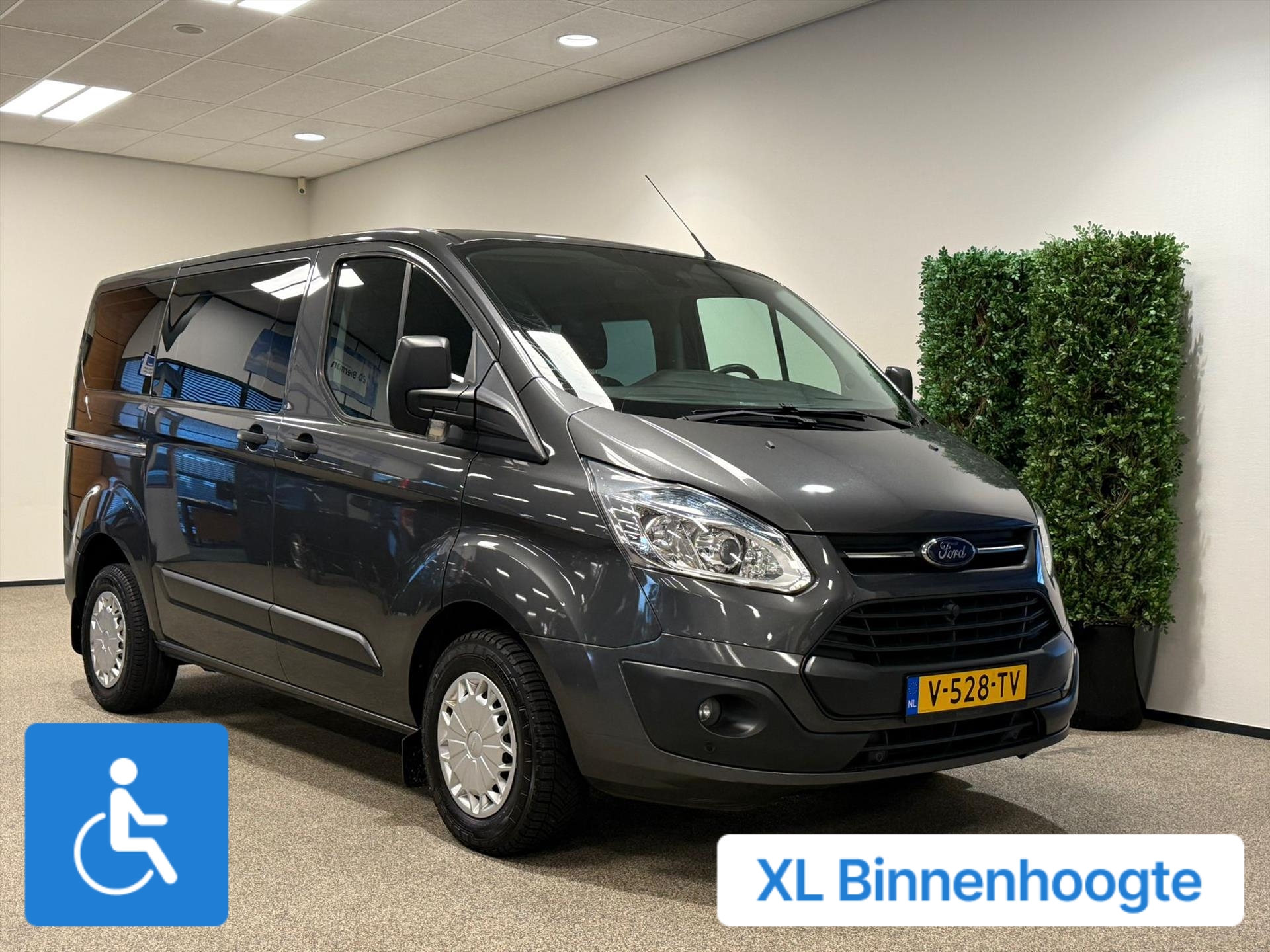 Ford Transit Custom L1H1 Rolstoelbus XXL-Bodemverlaging 150cm