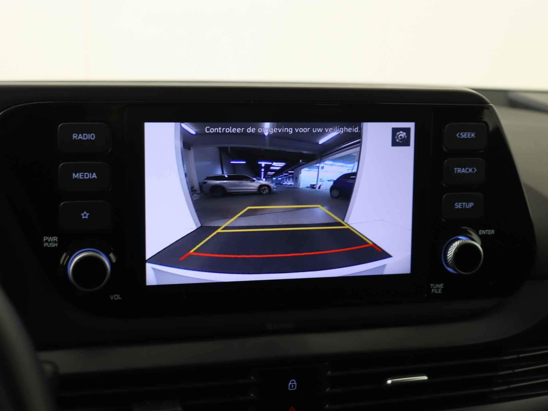 Hyundai i20 1.0 T-GDI Comfort Automaat | Navigatie by App | Camera | Lichtmetalen Velgen - 15/39