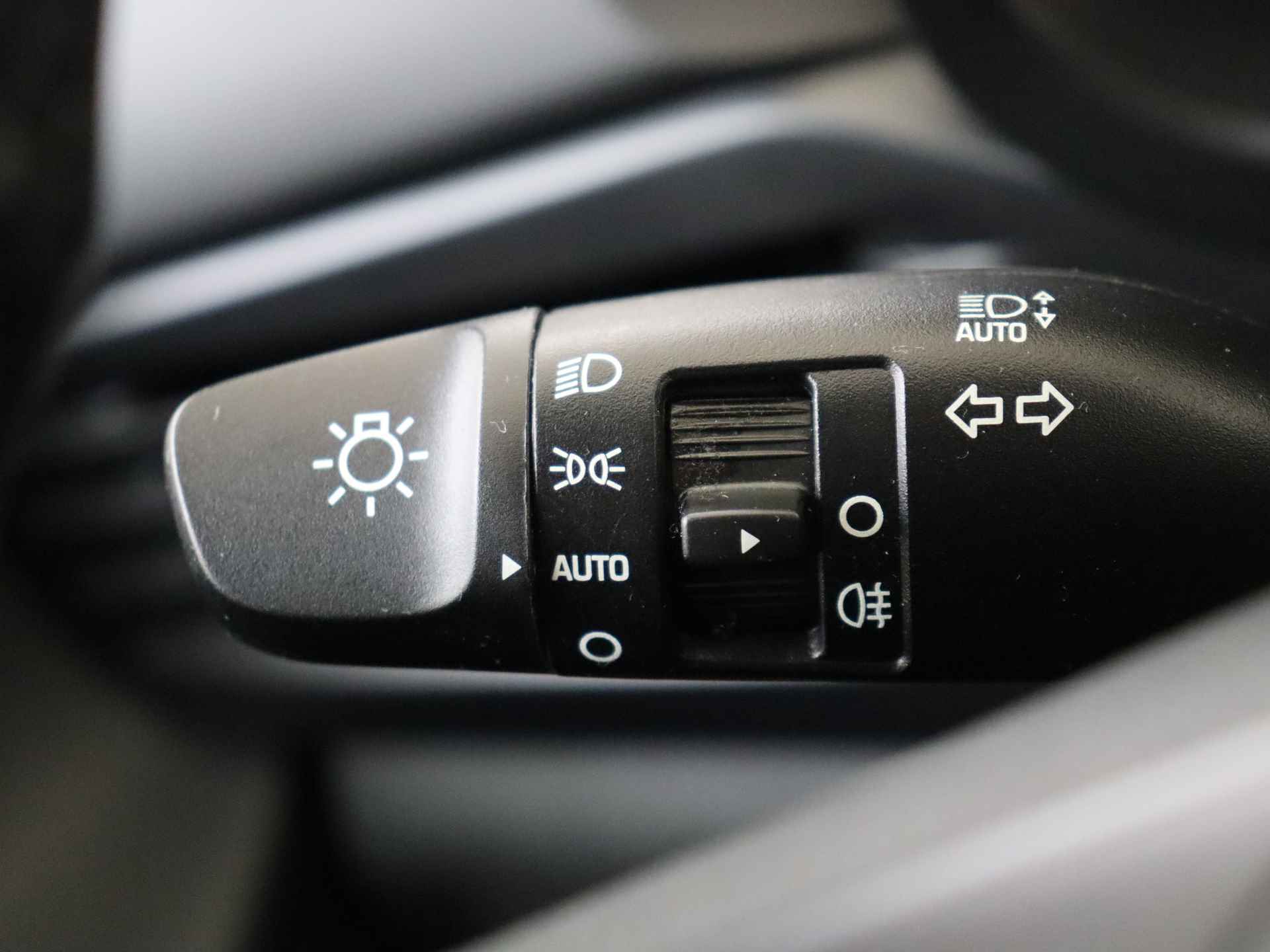 Hyundai i20 1.0 T-GDI Comfort Automaat | Navigatie by App | Camera | Lichtmetalen Velgen - 27/39