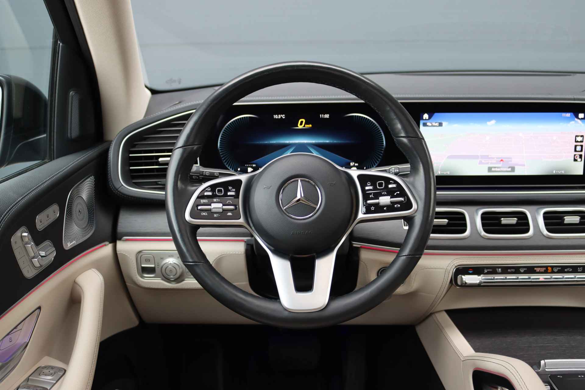 Mercedes-Benz GLE 350 de 4MATIC Premium+ AMG Line Aut9 | Luchtvering | Distronic+ | Stoelventilatie | Burmester | Trekhaak | Verwarmd Stuurwiel | Massage | Multibeam LED | Vlakkenverwarming | - 30/40