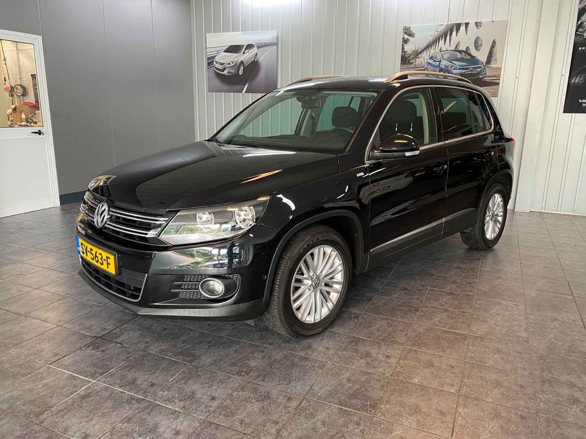 Volkswagen Tiguan 1.4 TSI Sport&Style Automaat, Climatronic, Cruise control, Navigatie