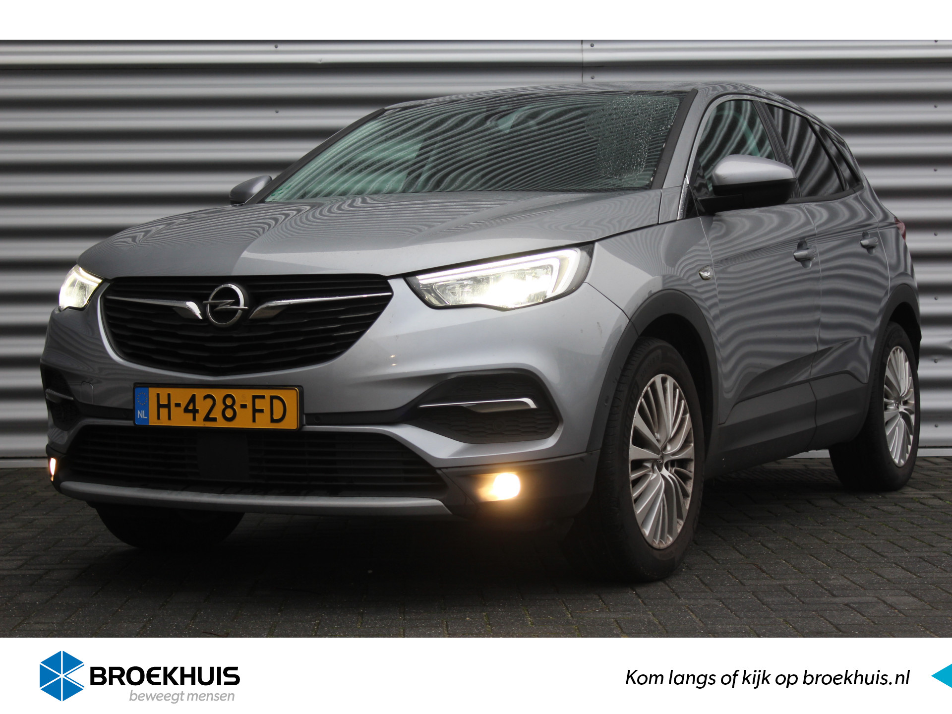 Opel Grandland X 1.2 TURBO 130PK INNOVATION+ / NAVI / LEDER / CLIMA / FULL-LED / PDC / AGR / 18" LMV / CAMERA / TREKHAAK / BLUETOOTH / CRUISECONT