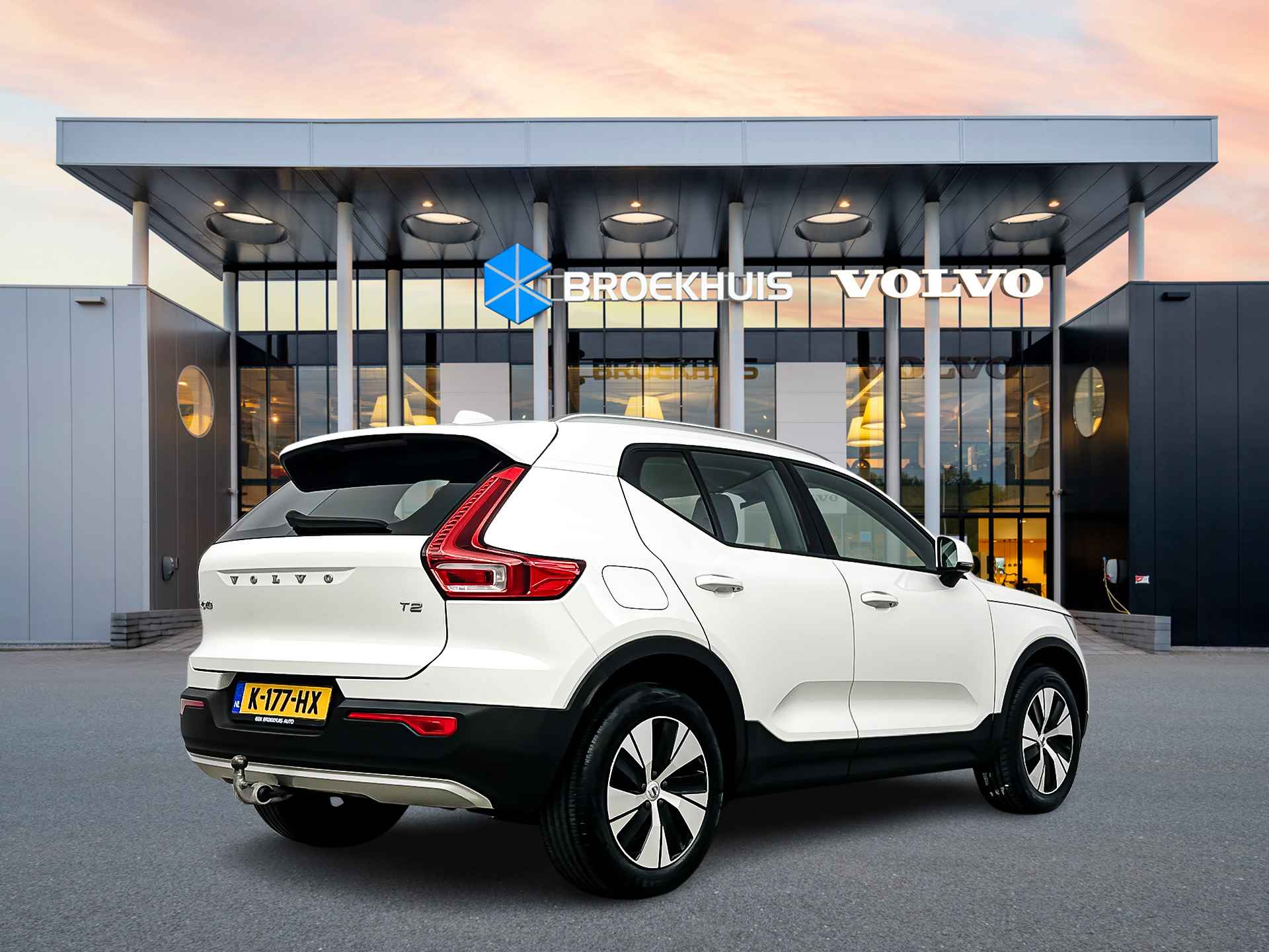 Volvo XC40 T2 GT Business Pro | Adaptieve cruise | BLIS | Keyless | Elektr. achterklep | Trekhaak - 4/33