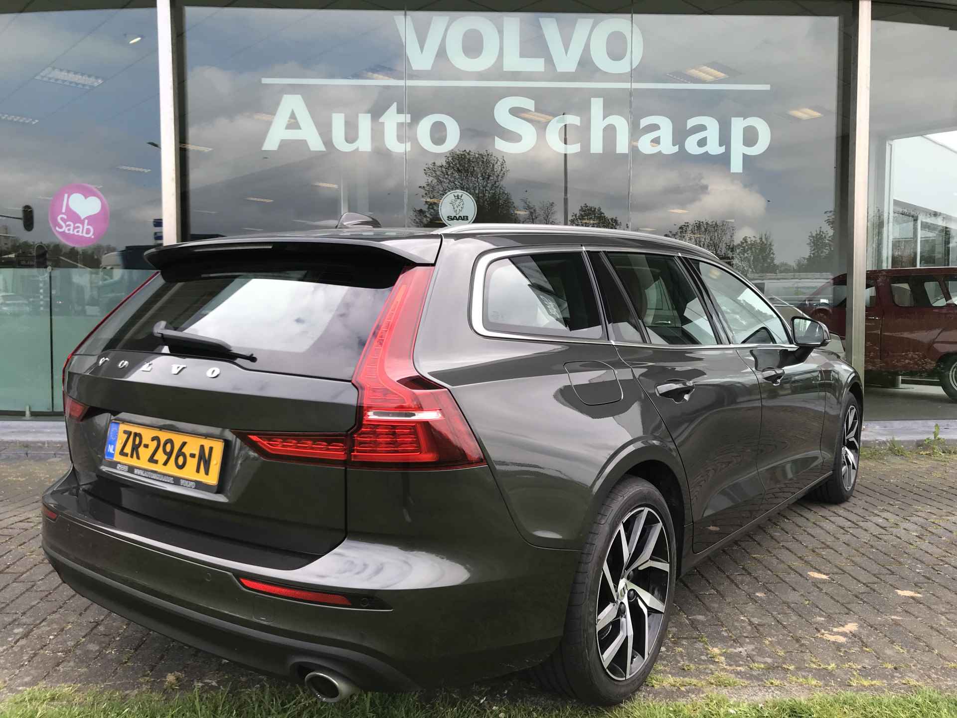 Volvo V60 2.0 T4 Momentum Pro Automaat | Rijklaar incl 12 mnd Bovag | Sportstoelen Trekhaak Hout afwerking - 5/36