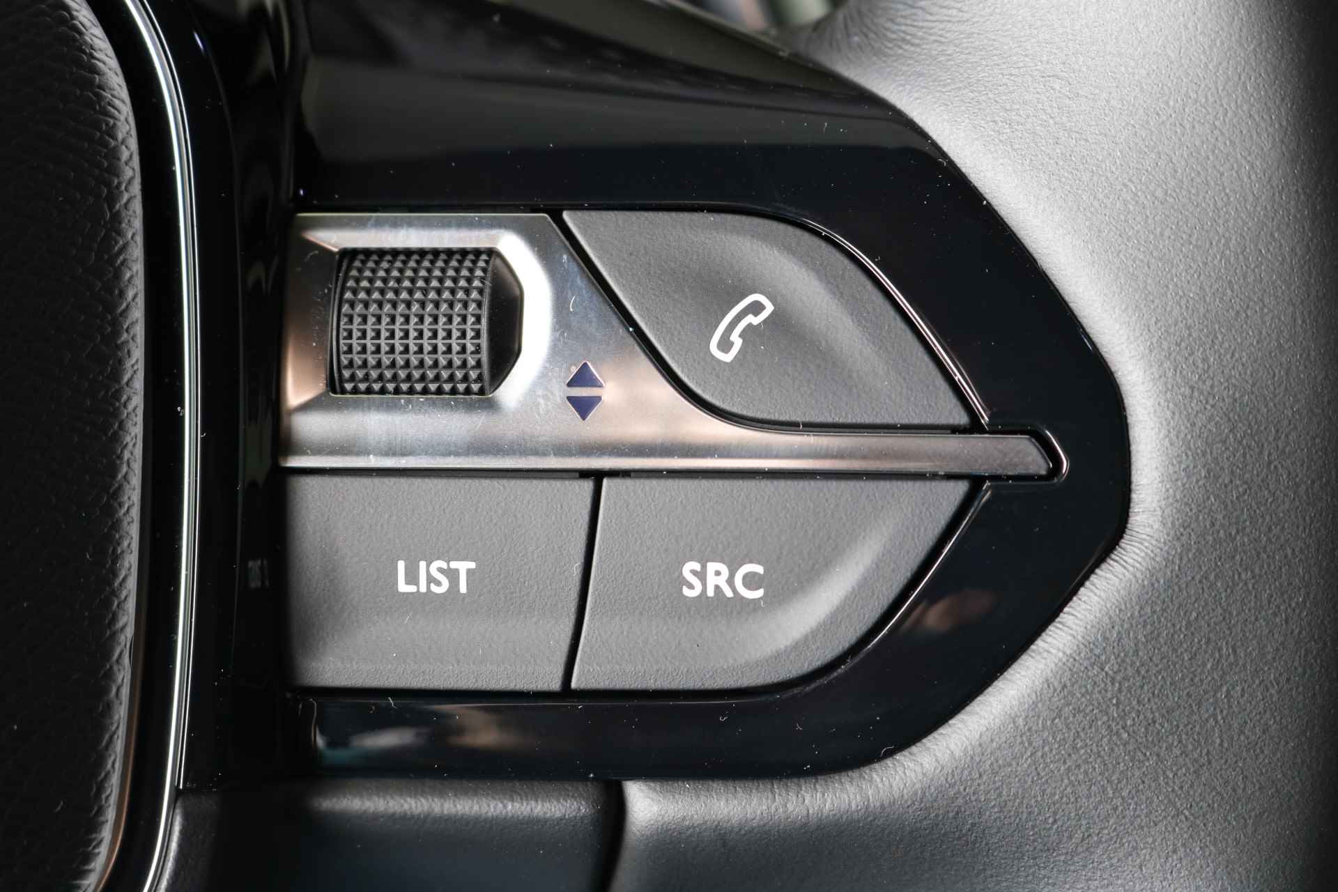 Peugeot 5008 1.2 PureTech 130PK Allure Pack Business EAT8 | Navi | Clima | Adaptive Cruise | Camera V+A | Parkeersensoren V+A | Keyless | Draadloze Telefoonlader | Zwart Dak | Parelmoer | 18" Lichtmetaal | - 29/49