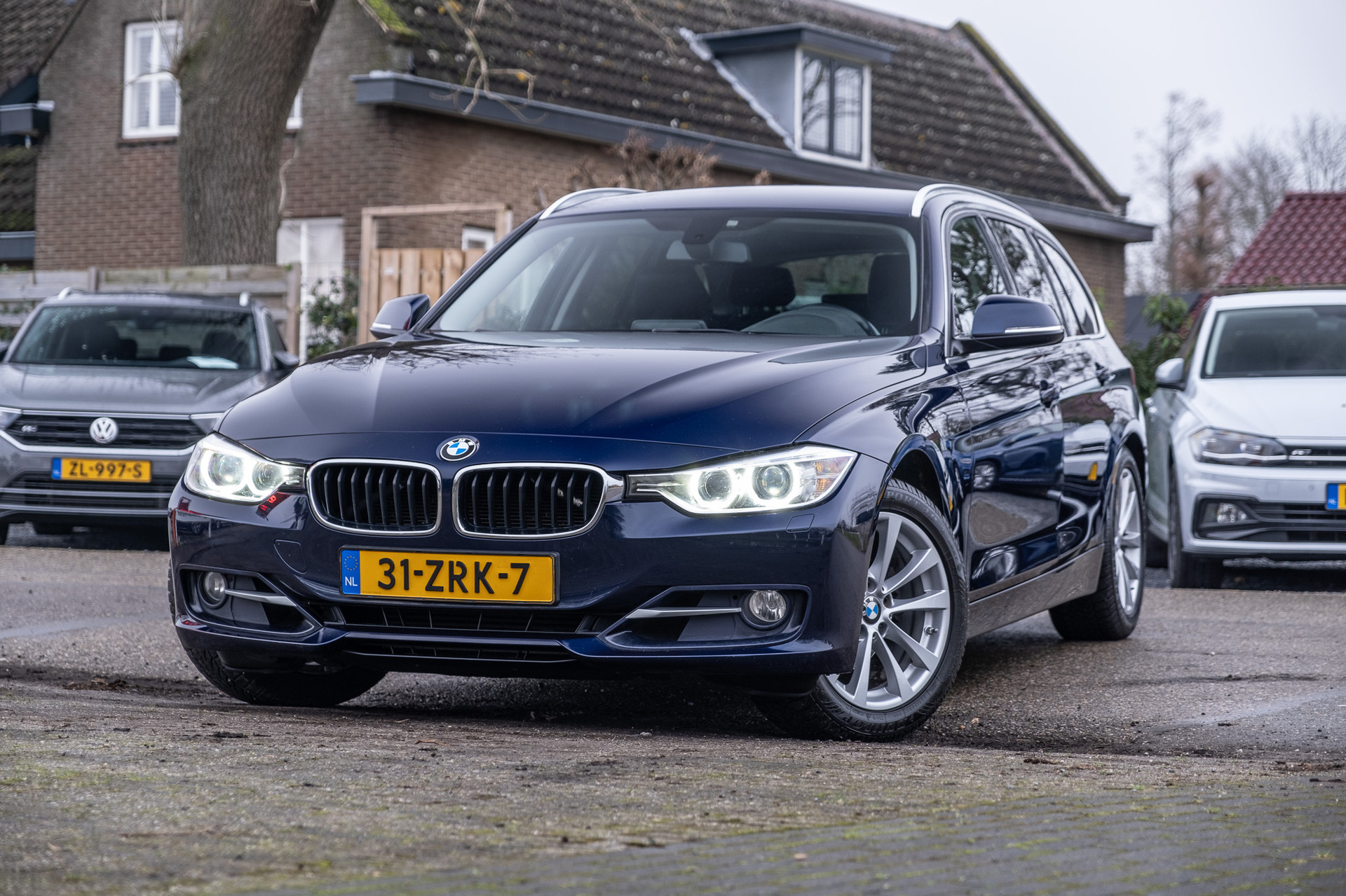 BMW 3 Serie 2.0 I 320 TOURING 125KW High Executive 12 maanden bovag-garantie rijklaar!!