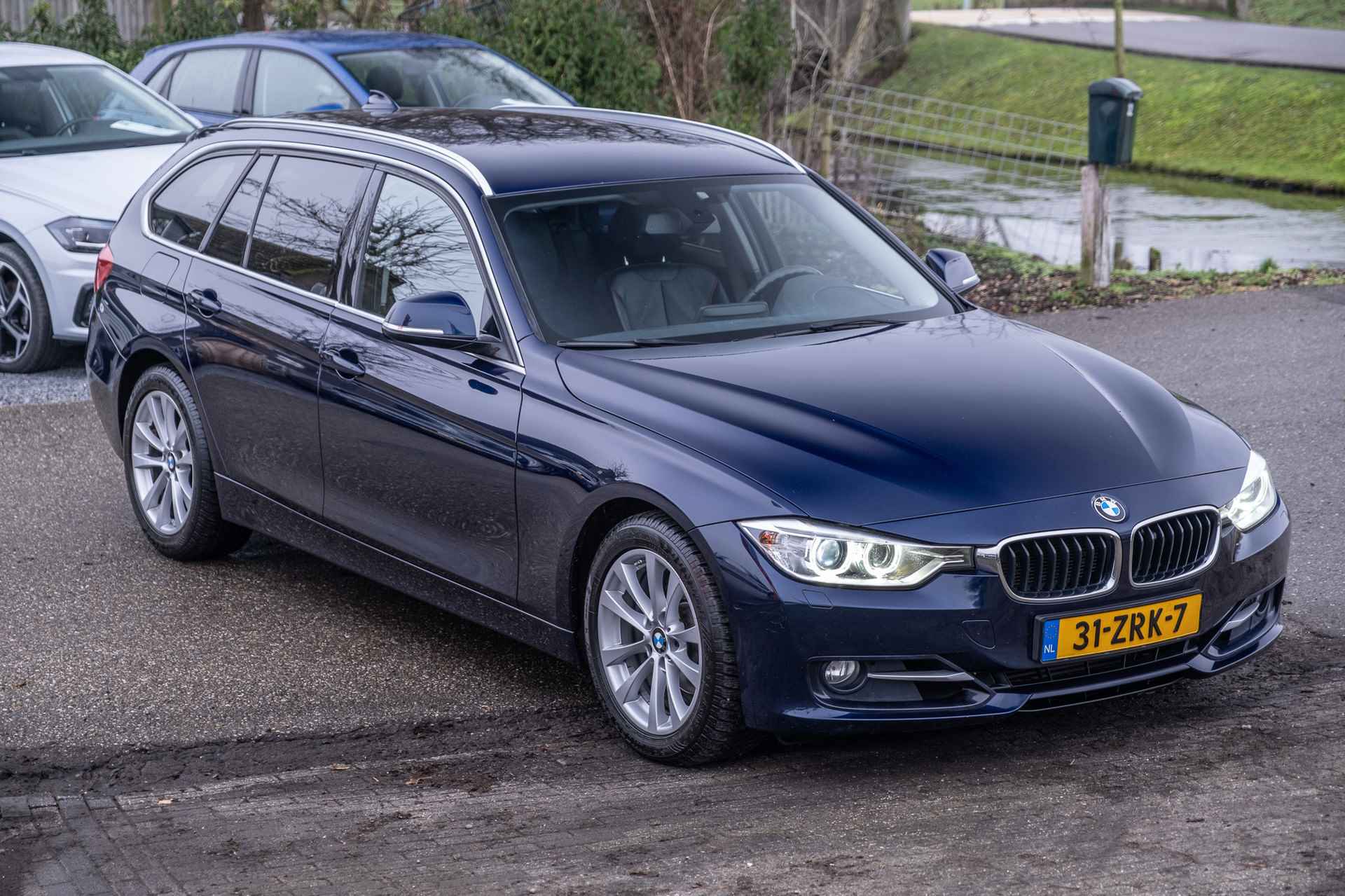 BMW 3 Serie 2.0 I 320 TOURING 125KW High Executive 12 maanden bovag-garantie rijklaar!! - 9/31