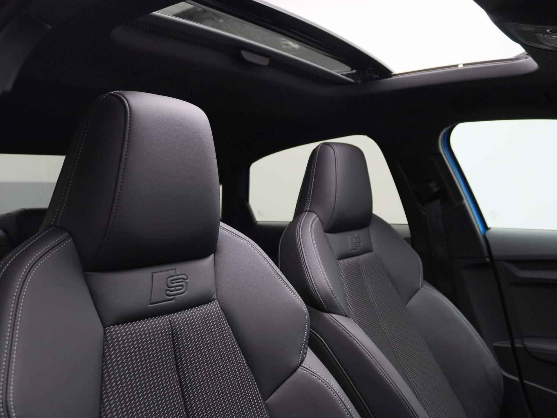 Audi A3 Limousine 30 TFSI S edition 110 PK | S-line exterieur | Automaat | Navigatie | Panoramadak | Adaptive Cruise Control | Half-Leder | Trekhaak | Parkeersensoren | Stoelverwarming | Lichtmetalen velgen | Climate Control | B&O Sound System | Fabrieksgarantie | - 42/46