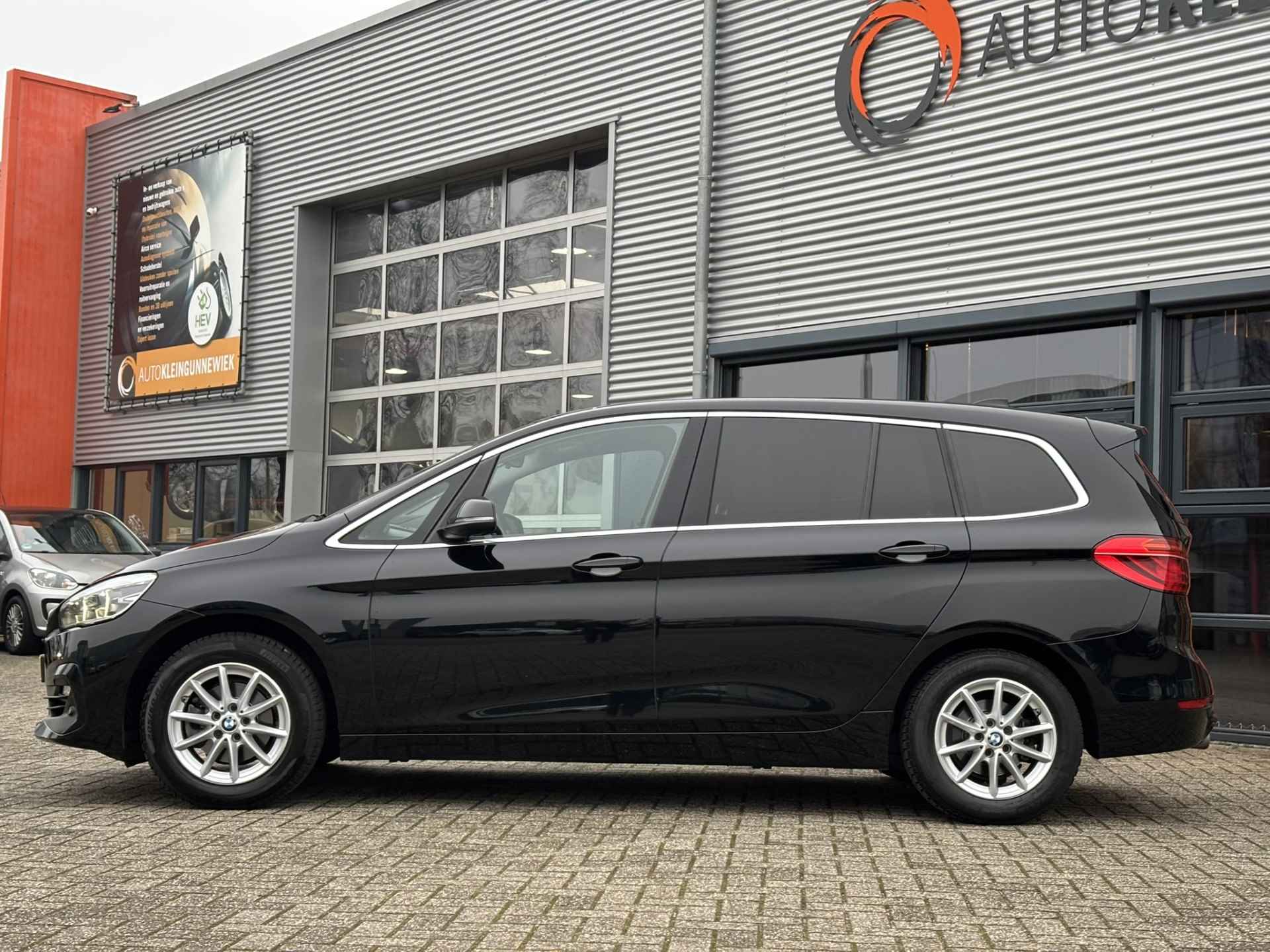 BMW 2 Serie Gran Tourer 216i 7p. Executive Edition / Head Up Display / NL Auto / Camera / - 12/31