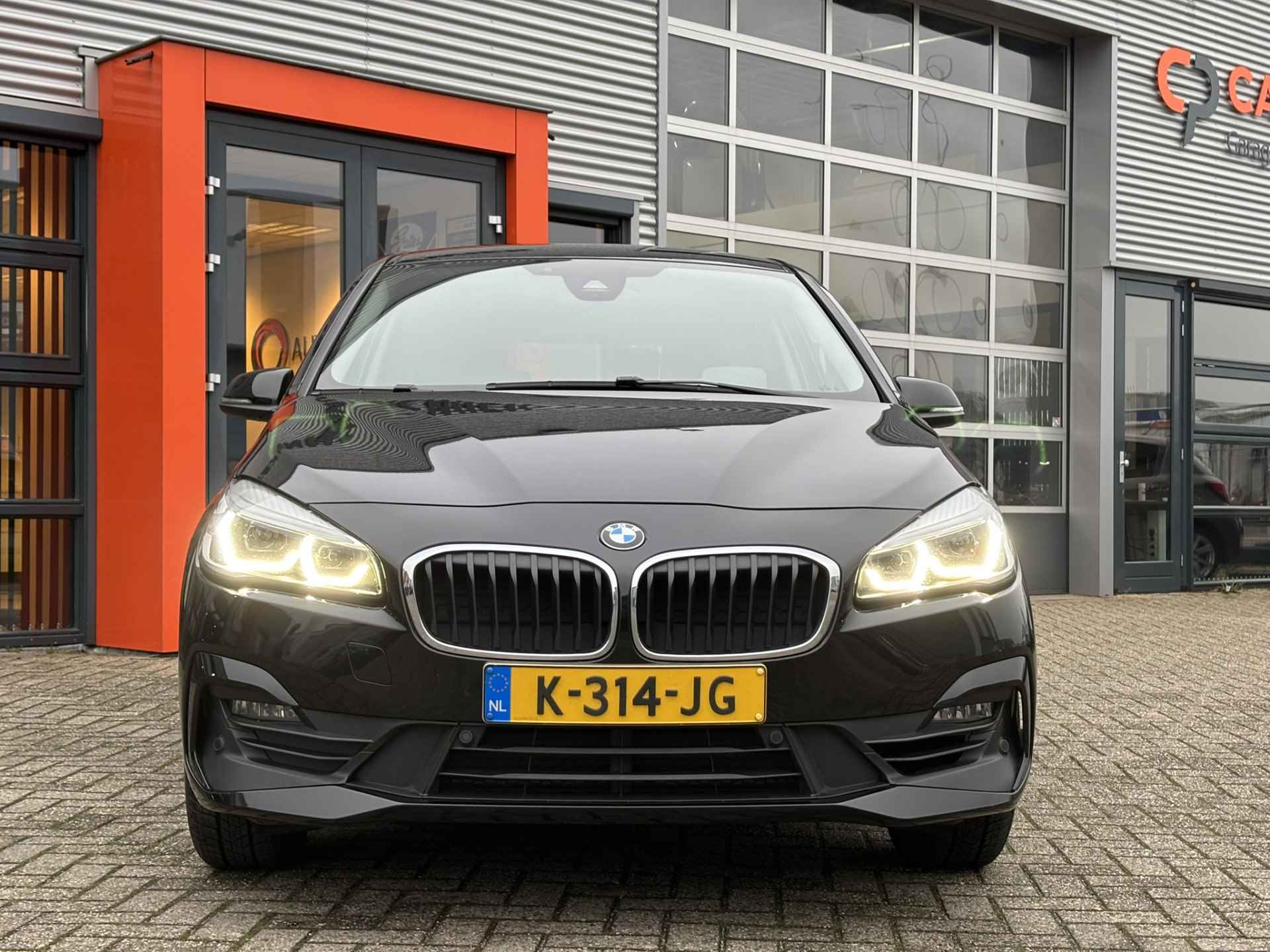 BMW 2 Serie Gran Tourer 216i 7p. Executive Edition / Head Up Display / NL Auto / Camera / - 28/32