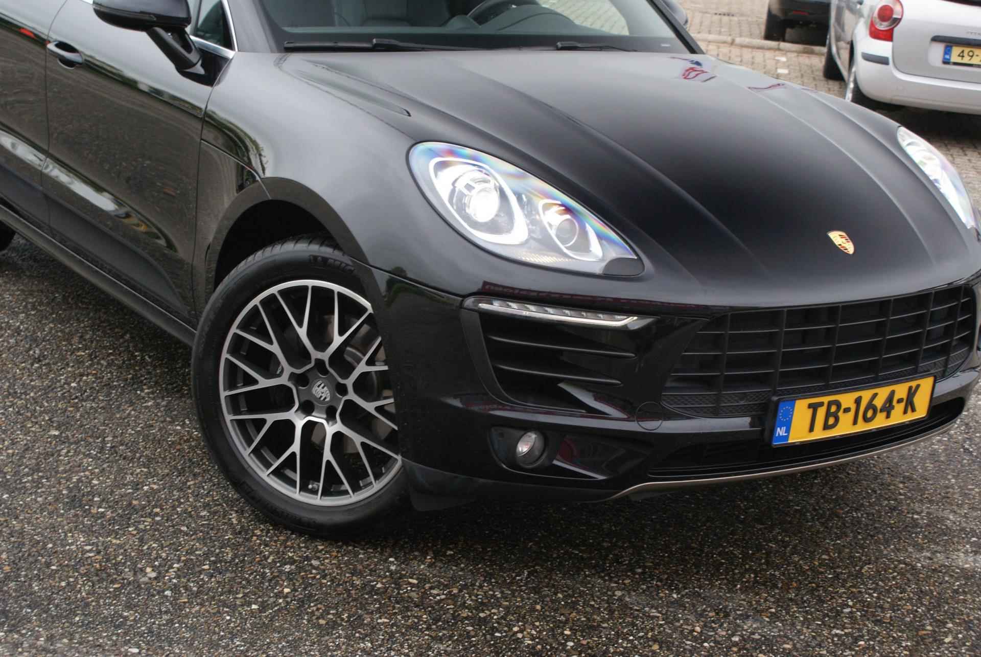 Porsche Macan 2.0 | Org NL | Sportchrono | Camera | Pano | Luchtvering | - 3/30