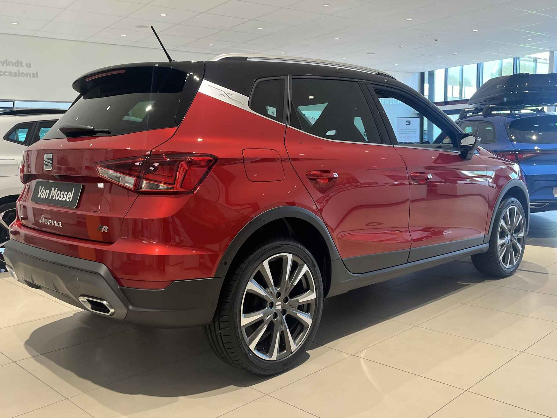 SEAT Arona 1.0 EcoTSI FR Anniversary 95 PK | LED Koplampen | Apple Carplay & Android Auto | Climate Control | Achteruitrijcamera | Cruise Control | Parkeersensoren | Kuipstoelen | Donkere hemelbekleding | Privacy Glass | Virtual Cockpit | Lichtmetalen velgen | € 2.000,- inruilpremie! | Direct leverbaar! | - 2/9