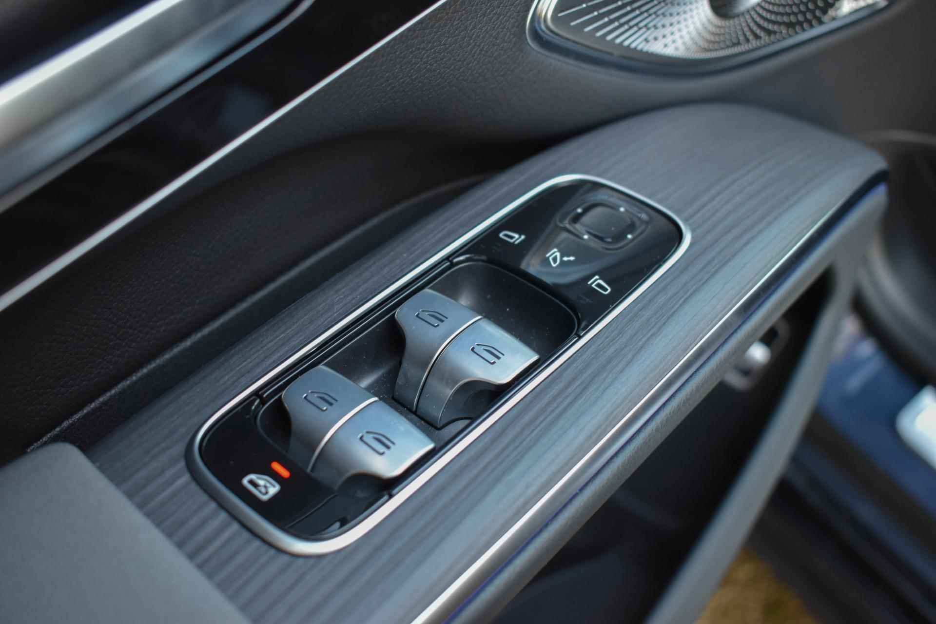 Mercedes-Benz EQS SUV 450 4MATIC AMG Line 108kWh / Panaroma-schuifdak / Memory-Stoelen / Stoelverwarming / Stoelverkoeling / 360Graden-Camera / Headup - 16/32