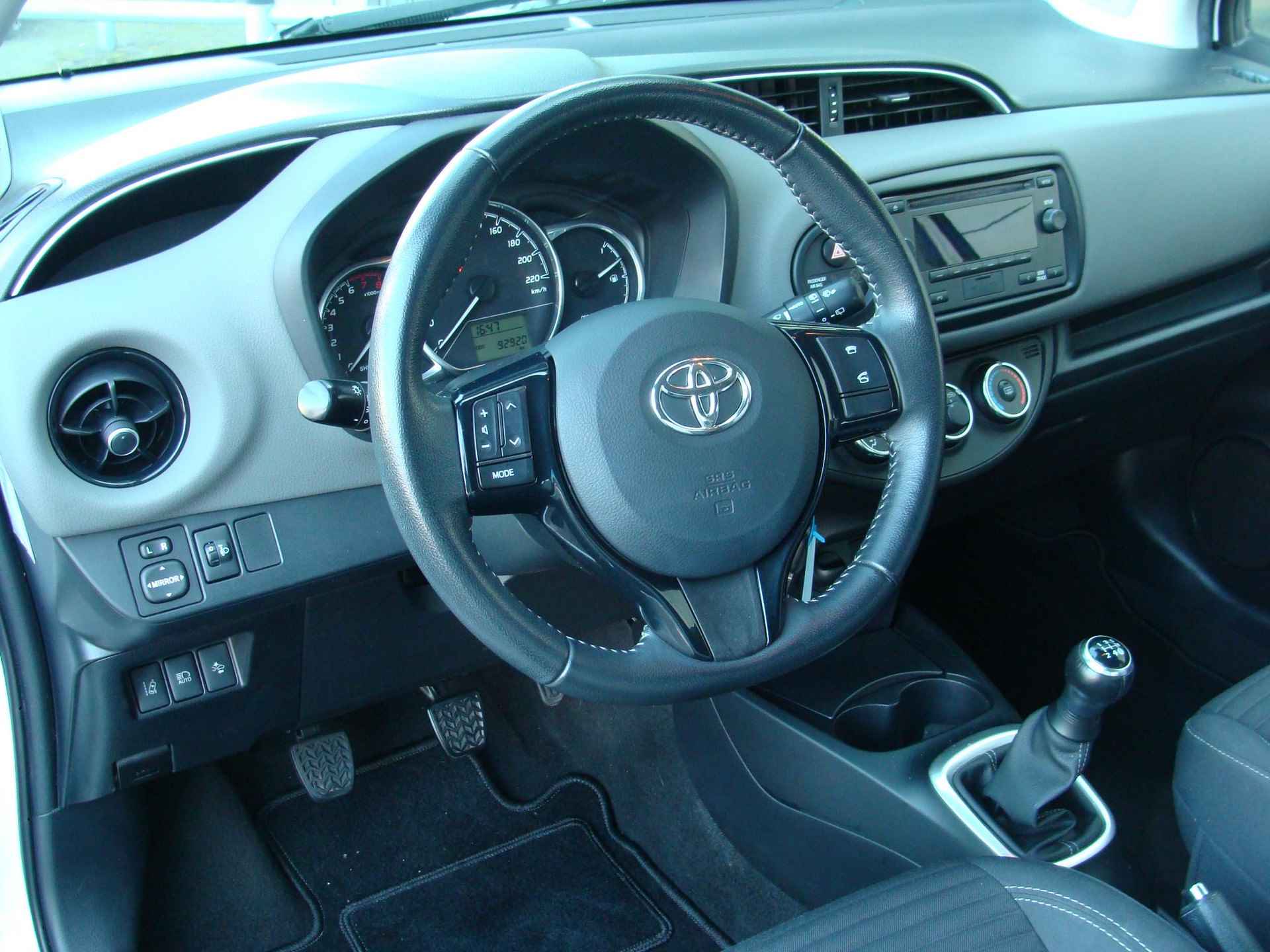 Toyota Yaris 1.0 VVT-i Comfort - 6/44