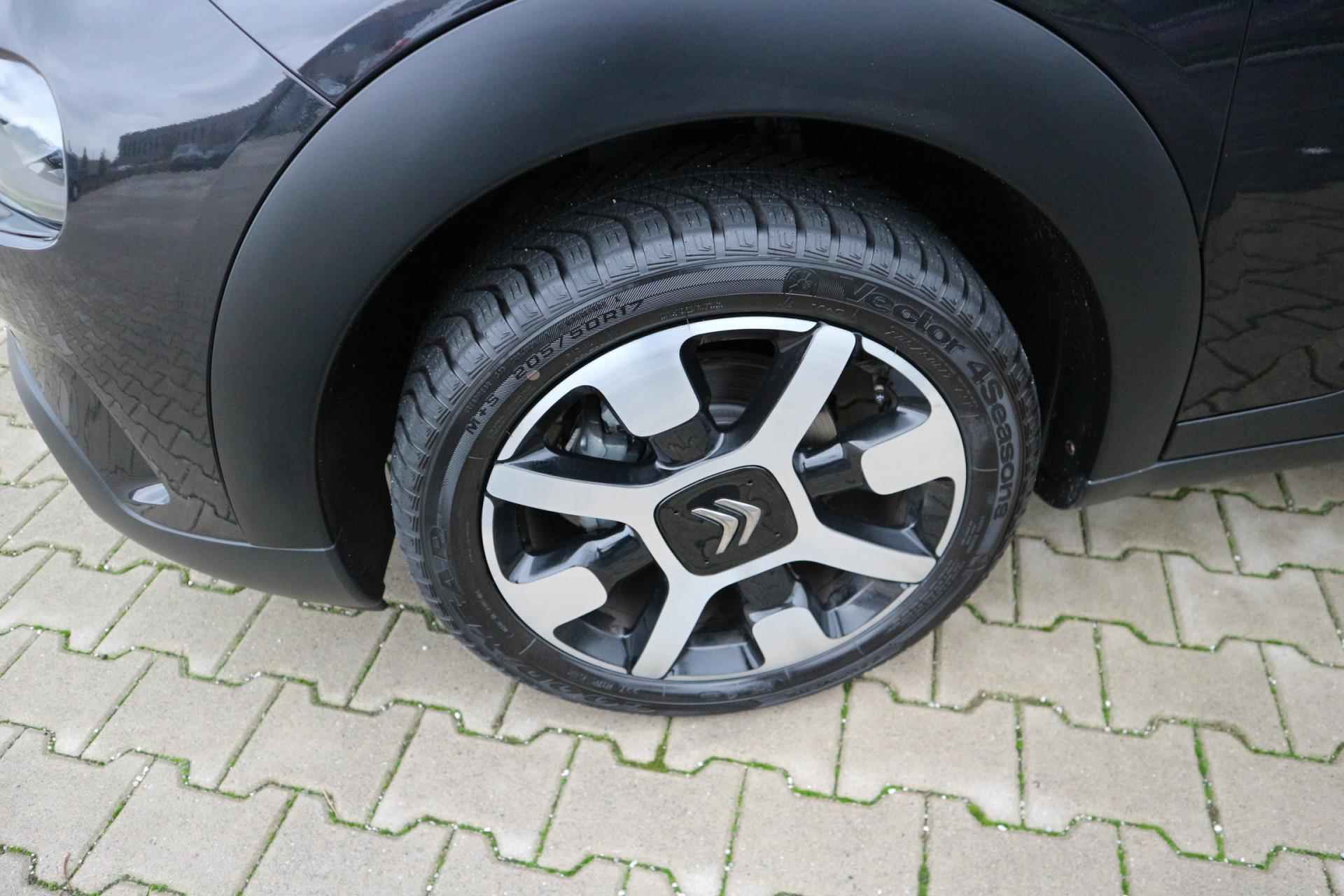 Citroen C4 Cactus 1.2 PureTech Shine VOLAUTOMAAT NAVI CAMERA TREKHAAK GRIP CONTROL 17INCH RIJKLAARPRIJS!! - 10/35