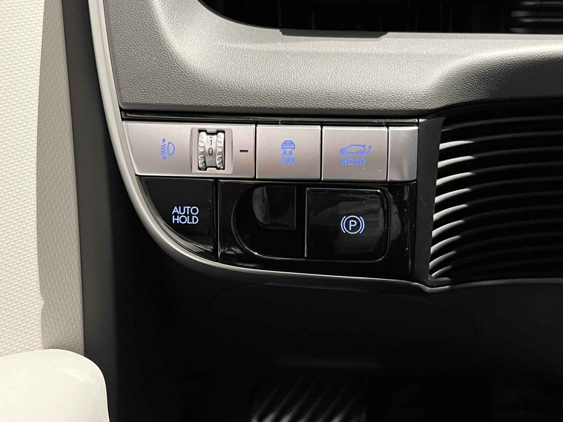 Hyundai IONIQ 5 77 kWh Connect Volledig Elektrisch, Groot Accupakket en Warmtepomp Uit voorraad leverbaar! - 17/27