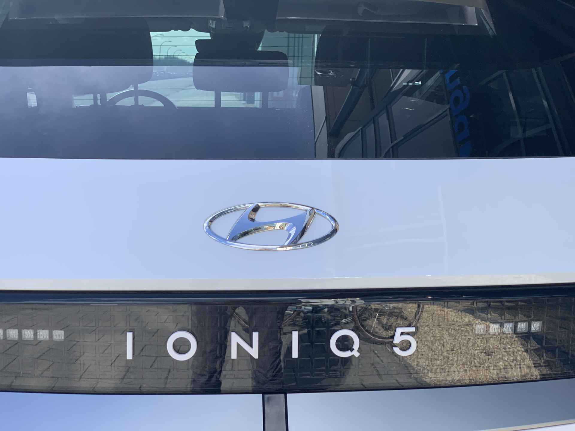 Hyundai IONIQ 5 77 kWh Connect Volledig Elektrisch, Groot Accupakket en Warmtepomp Uit voorraad leverbaar! - 22/27