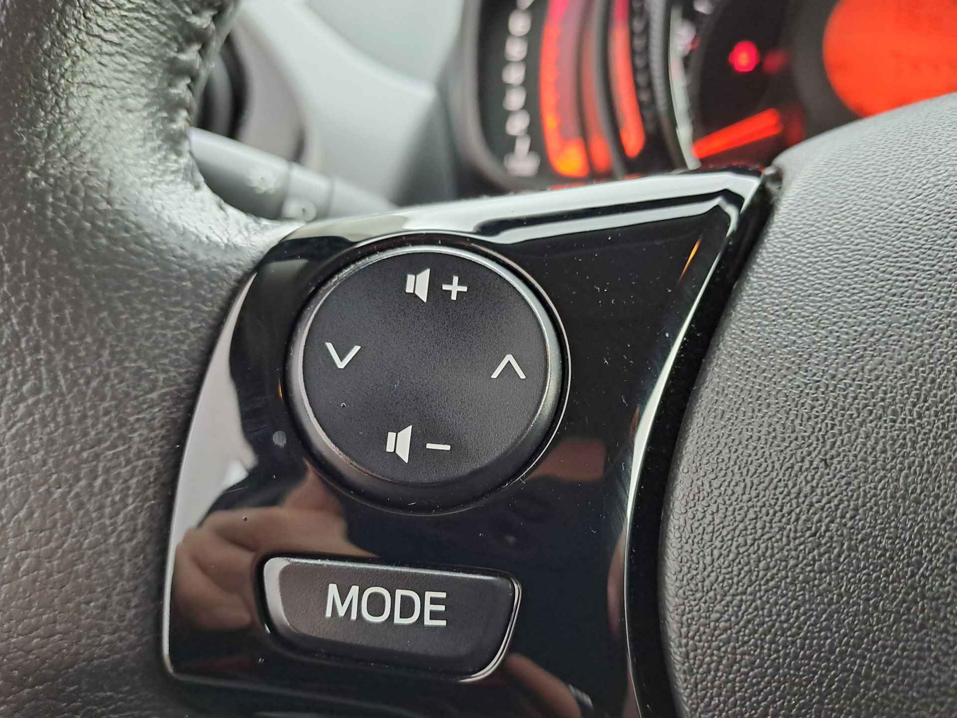 Toyota Aygo 1.0 VVT-i x-play Camera | Airco | Apple Carplay/Android Auto - 15/26