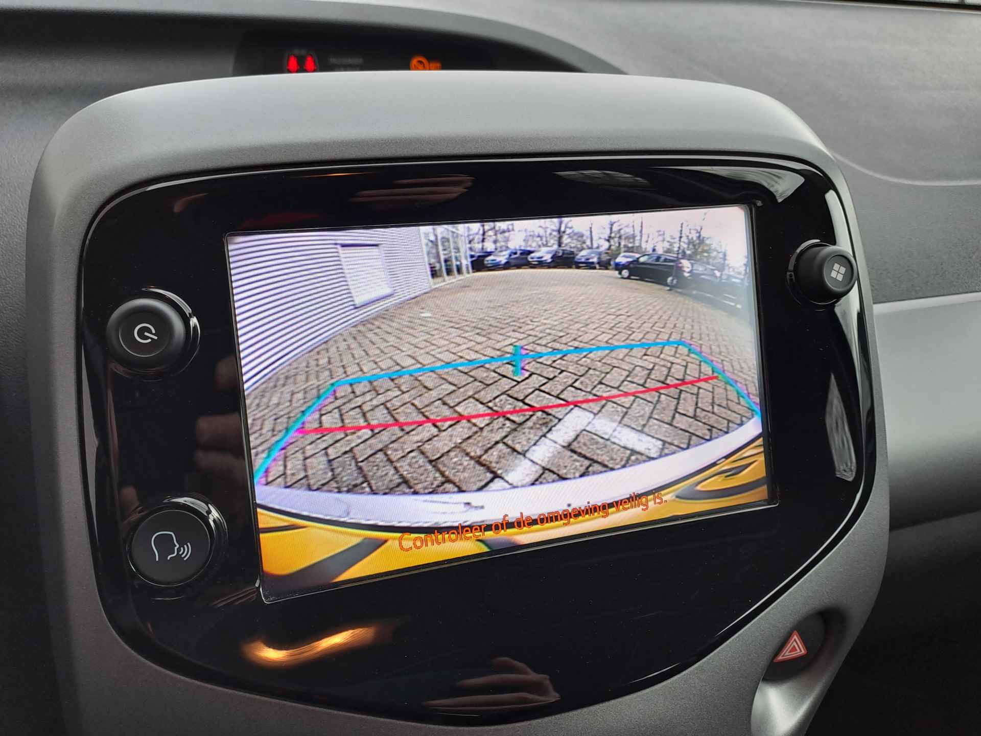 Toyota Aygo 1.0 VVT-i x-play Camera | Airco | Apple Carplay/Android Auto - 20/26