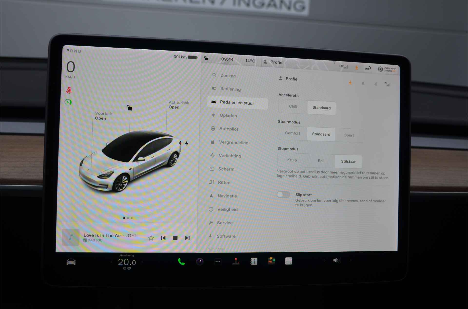 Tesla Model 3 Standard RWD Plus 60 kWh LFP accu dus 100% opladen, Warmtepomp, AutoPilot, 19" MARGE - 18/32