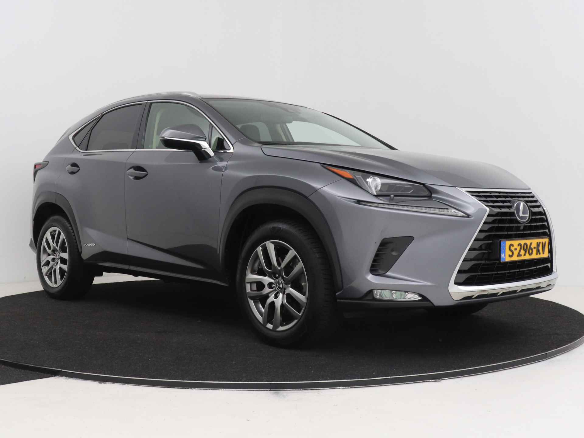 Lexus NX 300h AWD Luxury Line Limited | Apple Carplay/ Android Auto | Trekhaak afneembaar | Leer | Stoel- en stuurverwarming | El. achterklep | - 16/43