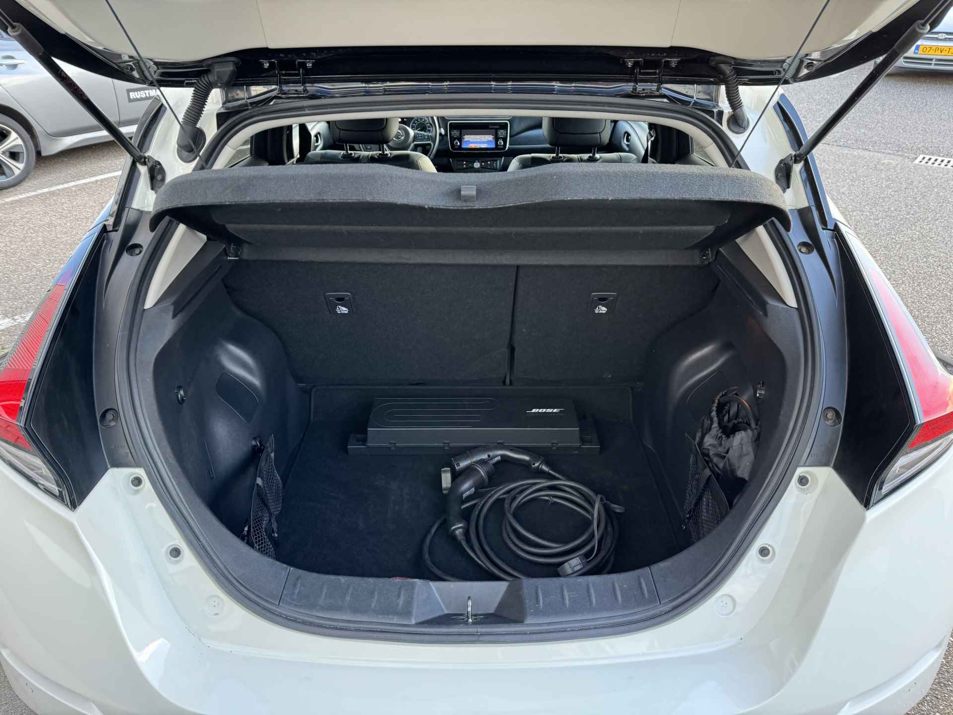 Nissan Leaf Tekna 40 kWh 8% Bijtelling - 8/33