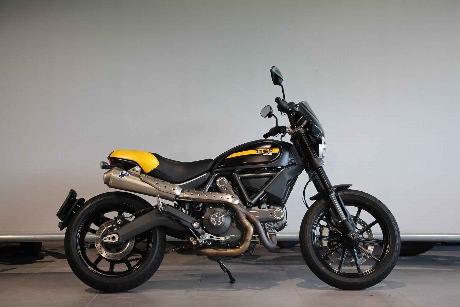 Ducati SCRAMBLER FULL THROTLLE - 1/12