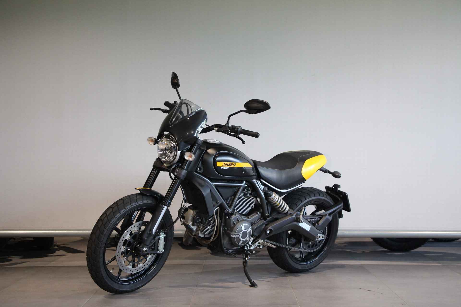 Ducati SCRAMBLER FULL THROTLLE - 4/12