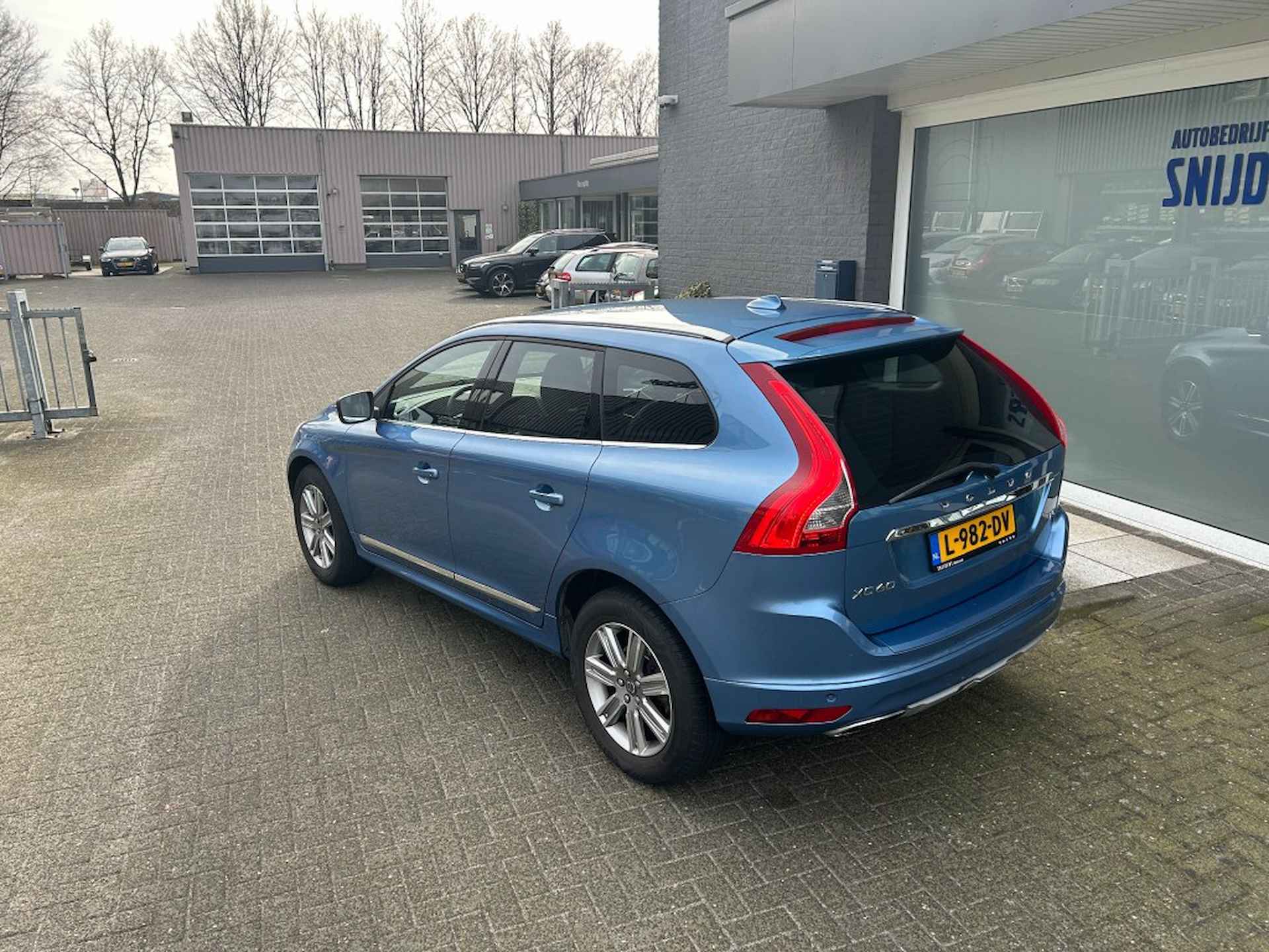 VOLVO Xc60 2.0 T5 Summum Geartronic - 7/25