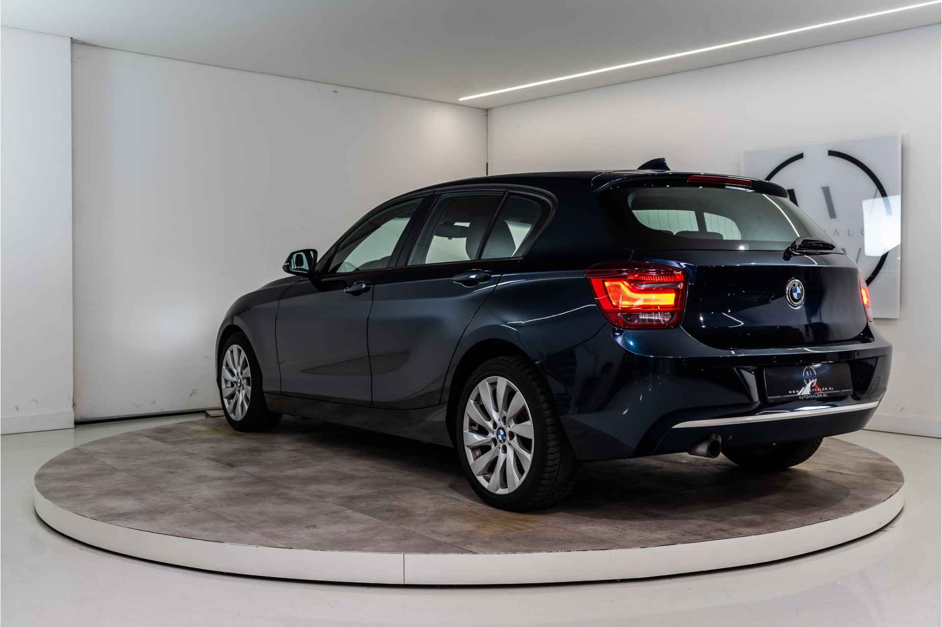 BMW 1-serie 116i Business 136PK NL AUTO +NAP | Xenon+DRL | Cruise | Navi | Stoelverw. | Bluetooth - 3/39