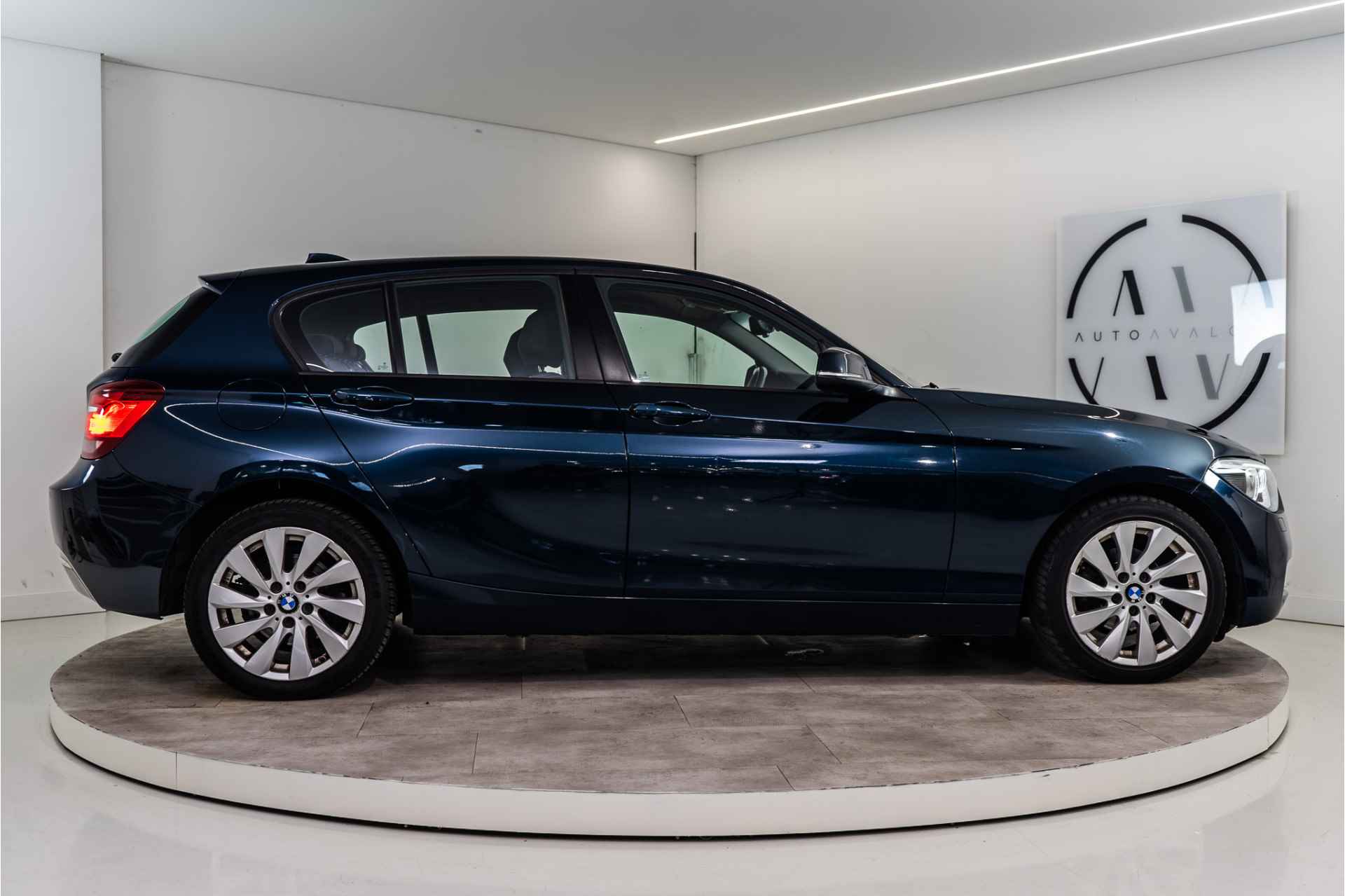 BMW 1-serie 116i Business 136PK NL AUTO +NAP | Xenon+DRL | Cruise | Navi | Stoelverw. | Bluetooth - 6/39