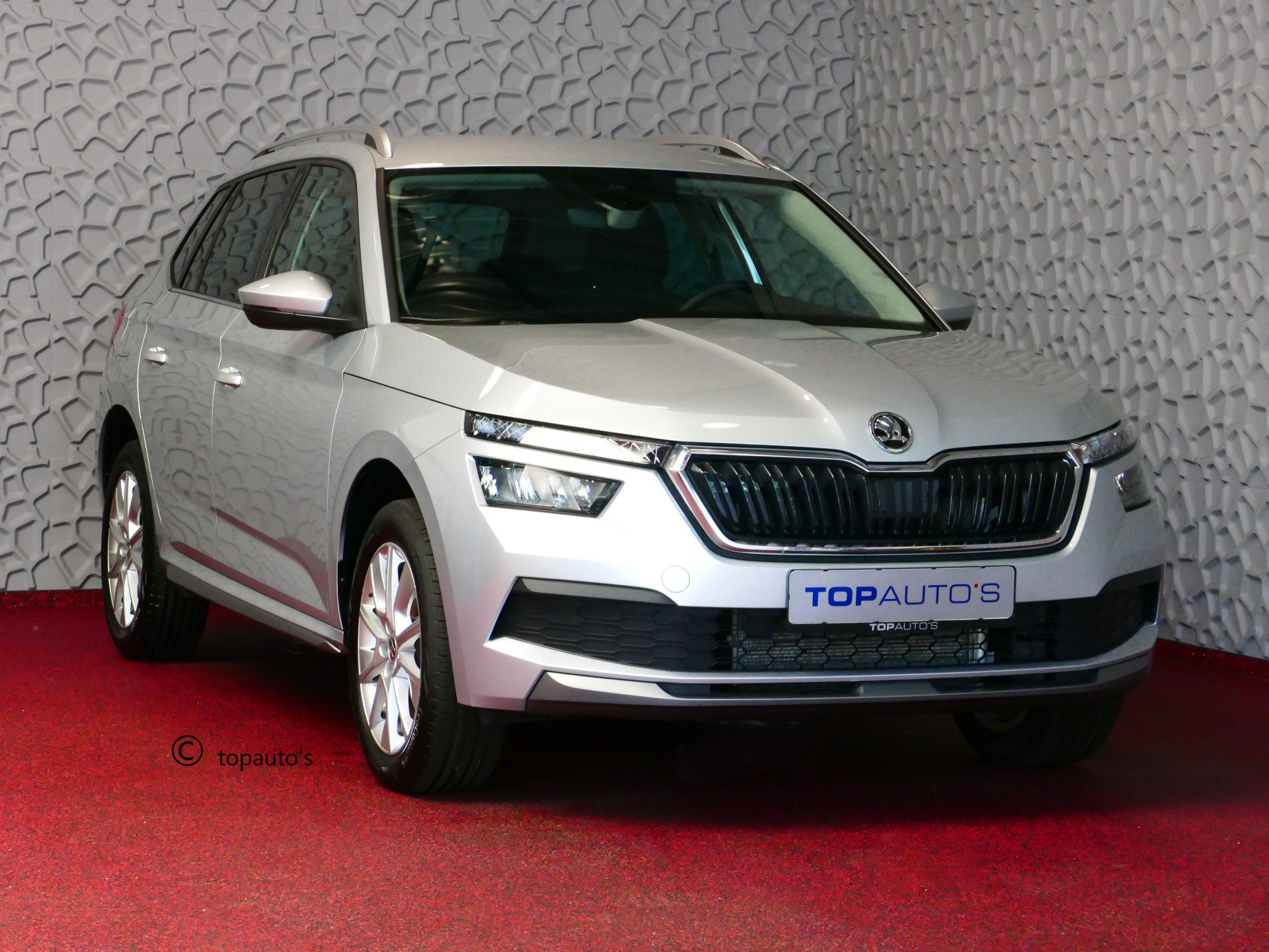 Škoda Kamiq 1.5 TSI 150PK STYLE VIR.COCKPIT ADAP.CRUISE LED PDC CARPLAY LMV LED V+A STOELVERW. ADAP.CRUISE 09/2023