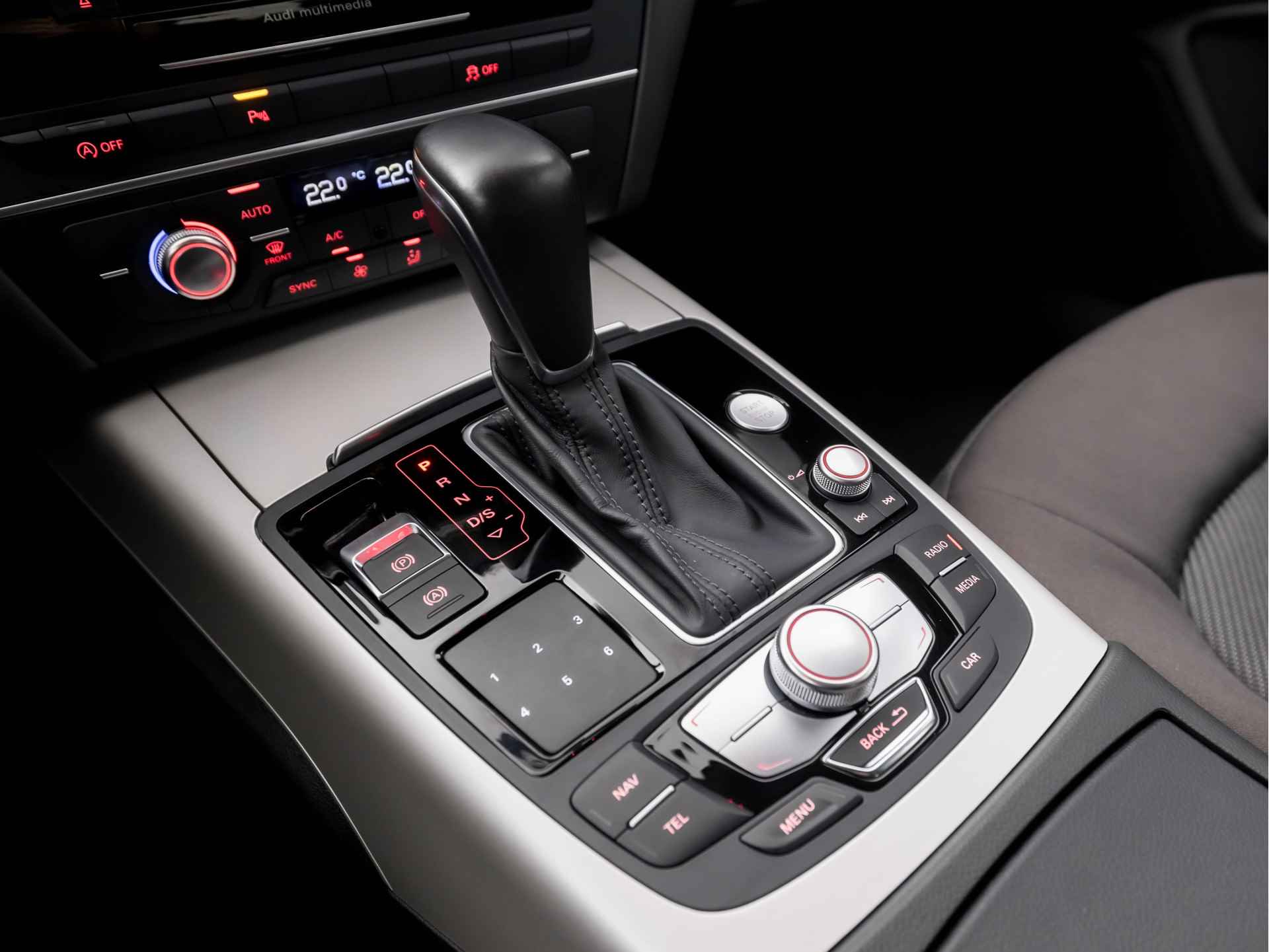 Audi A6 Limousine 2.0 TDI Luxury 191Pk Automaat (GROOT NAVI, CLIMATE, XENON, PARKEERSENSOREN, SPORTSTOELEN, KEYLESS START, CRUISE, NIEUWSTAAT) - 11/40