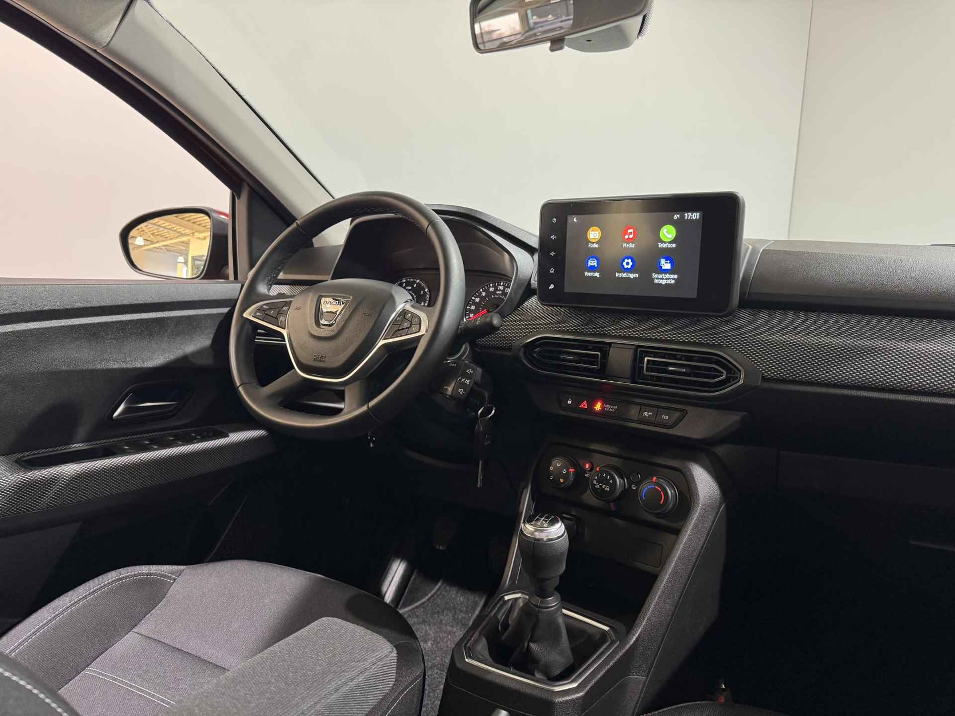 Dacia Sandero 90PK TCe Comfort | Camera | Parkeersensoren | Airco | Cruise Control | Apple CarPlay/Android Auto | Licht & Regen Sensor | Full LED | - 12/32