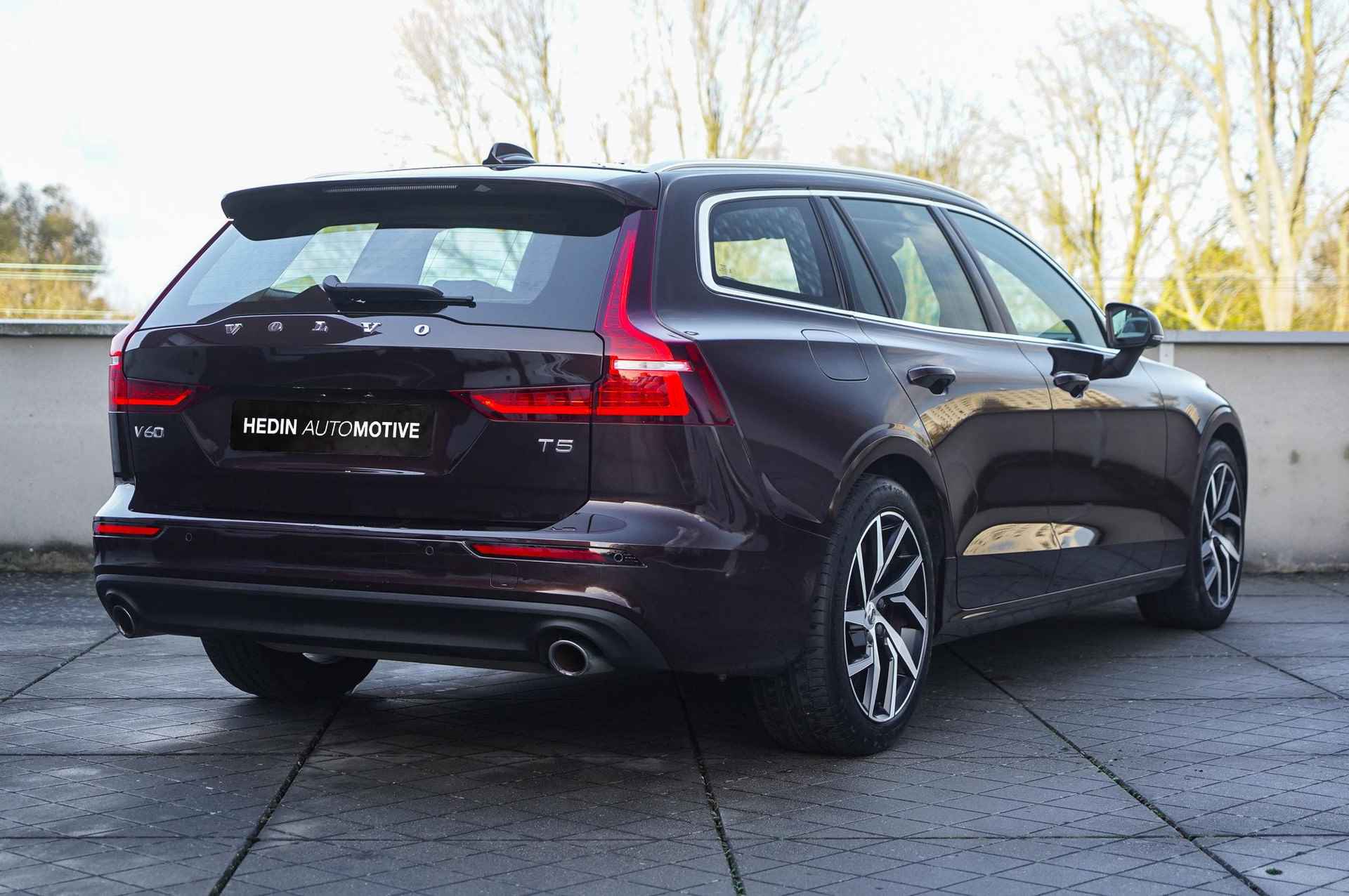 Volvo V60 2.0 T5 Momentum Verwarmbare voorstoelen | Parkeersensoren achter| Panoramadak | 17 inch LM - 6/30