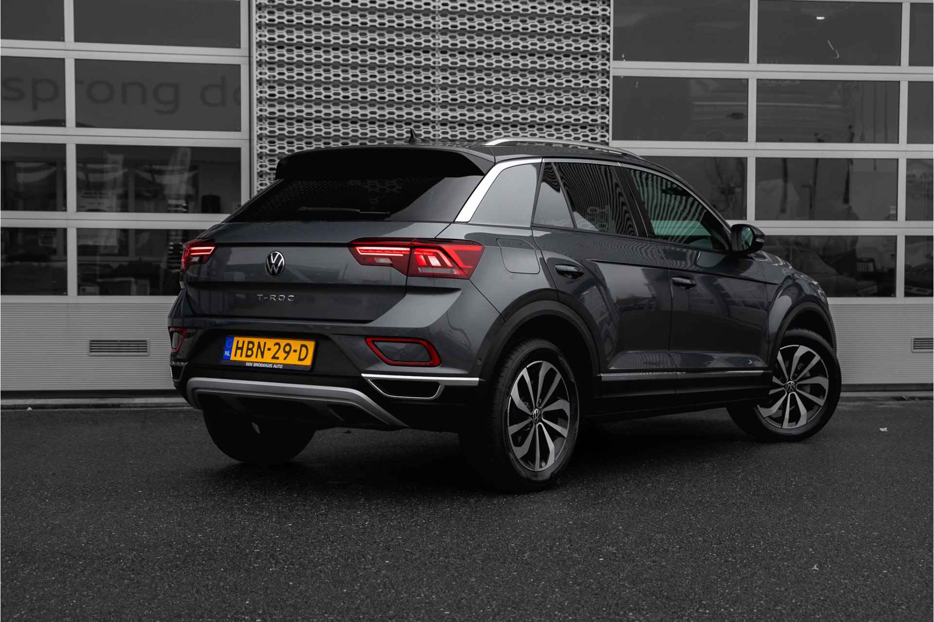 Volkswagen T-Roc 1.5TSI 150pk Style | Camera | Automaat | - 3/25