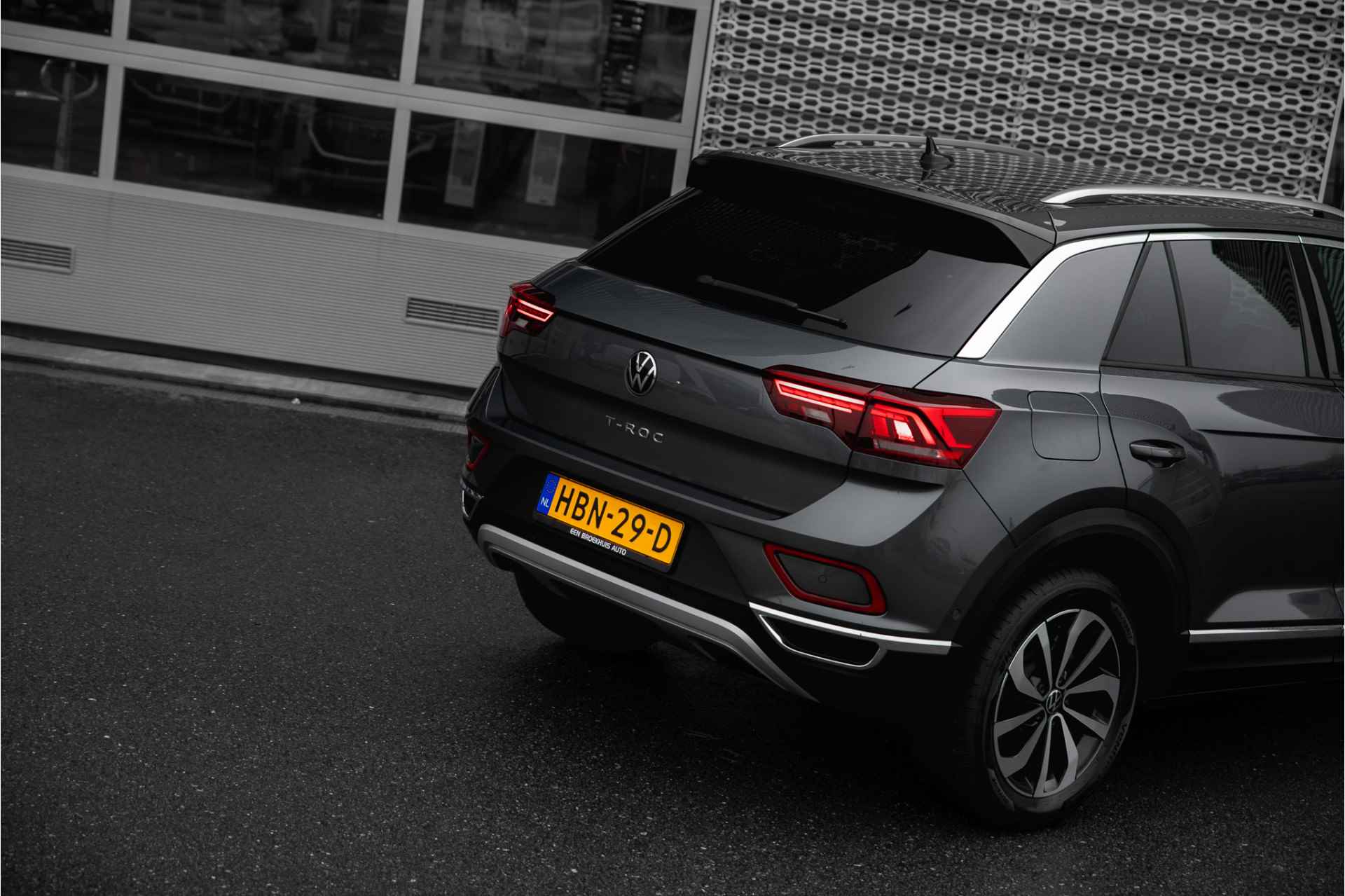 Volkswagen T-Roc 1.5TSI 150pk Style | Camera | Automaat | - 4/25