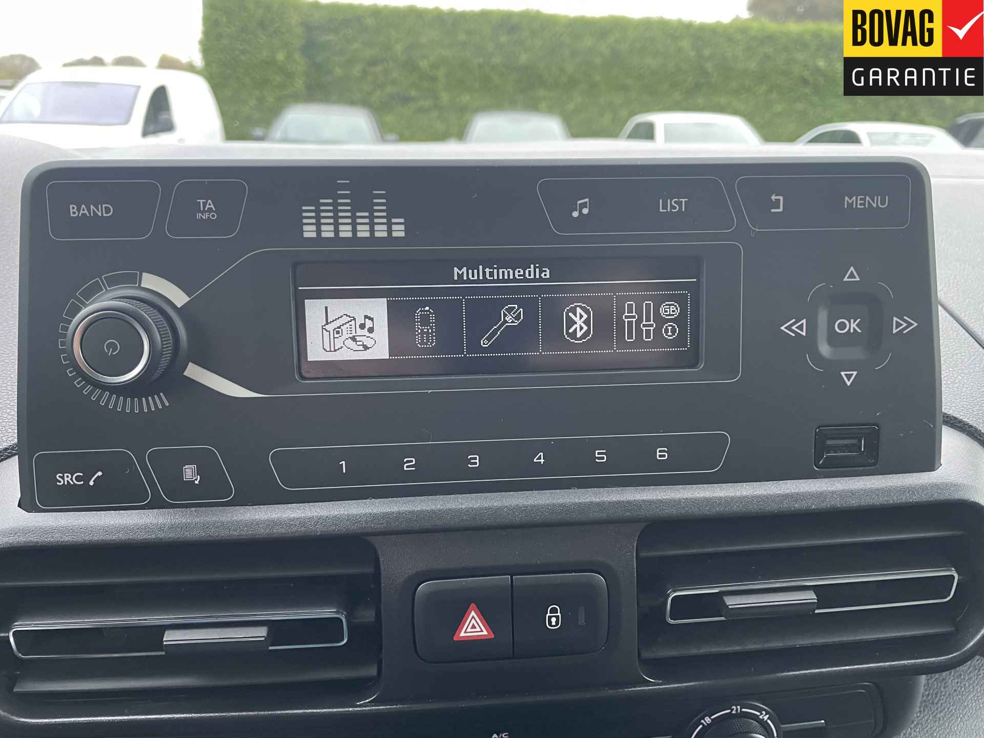 Citroën Berlingo XL 1.2 PureTech Live 7p. 110pk MAXI ( Cruise control, Airco, Parkeersensoren) RIJKLAARPRIJS! - 15/40