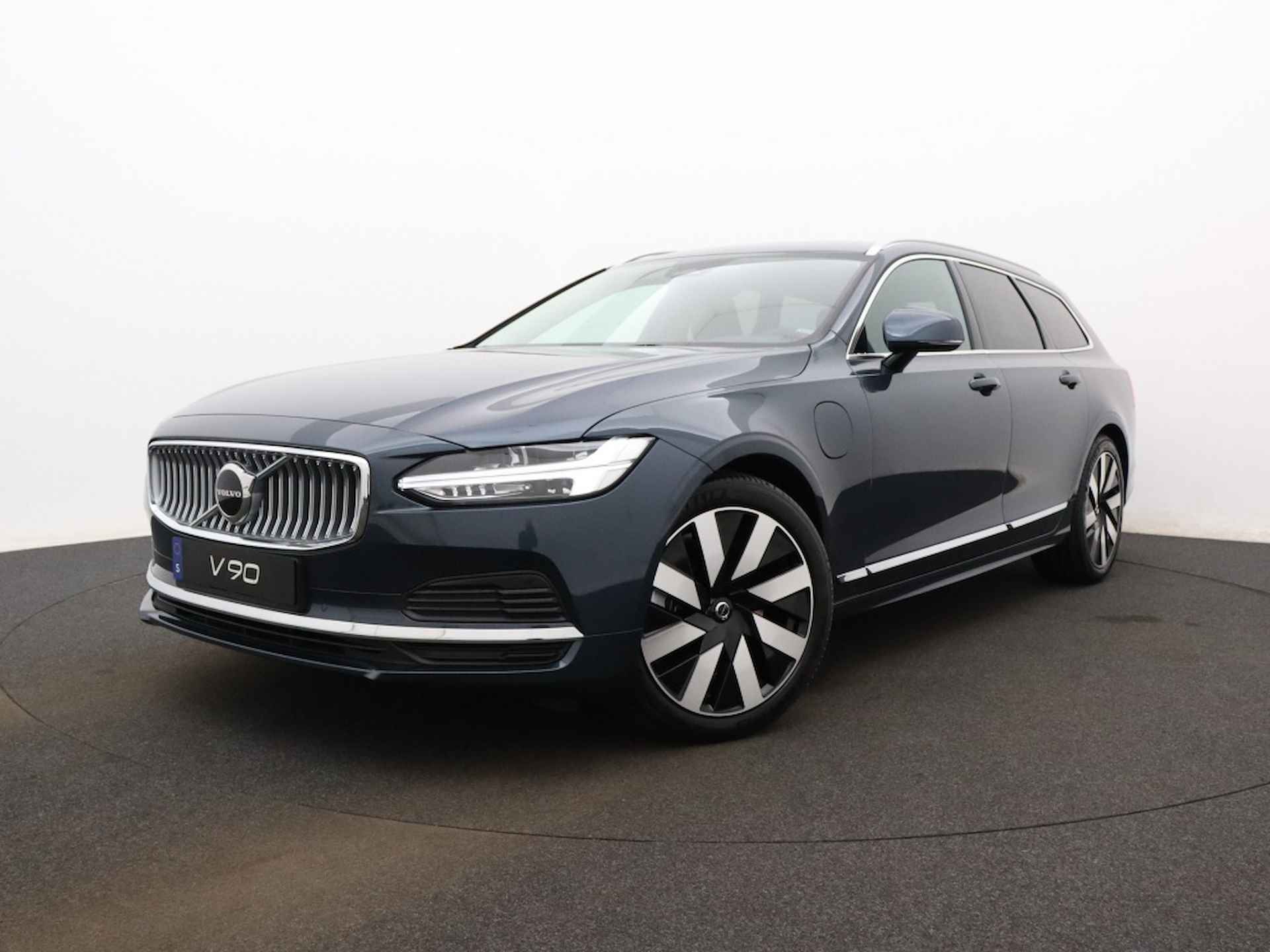 Volvo V90 2.0 T6 AWD Plus Bright - 24/48