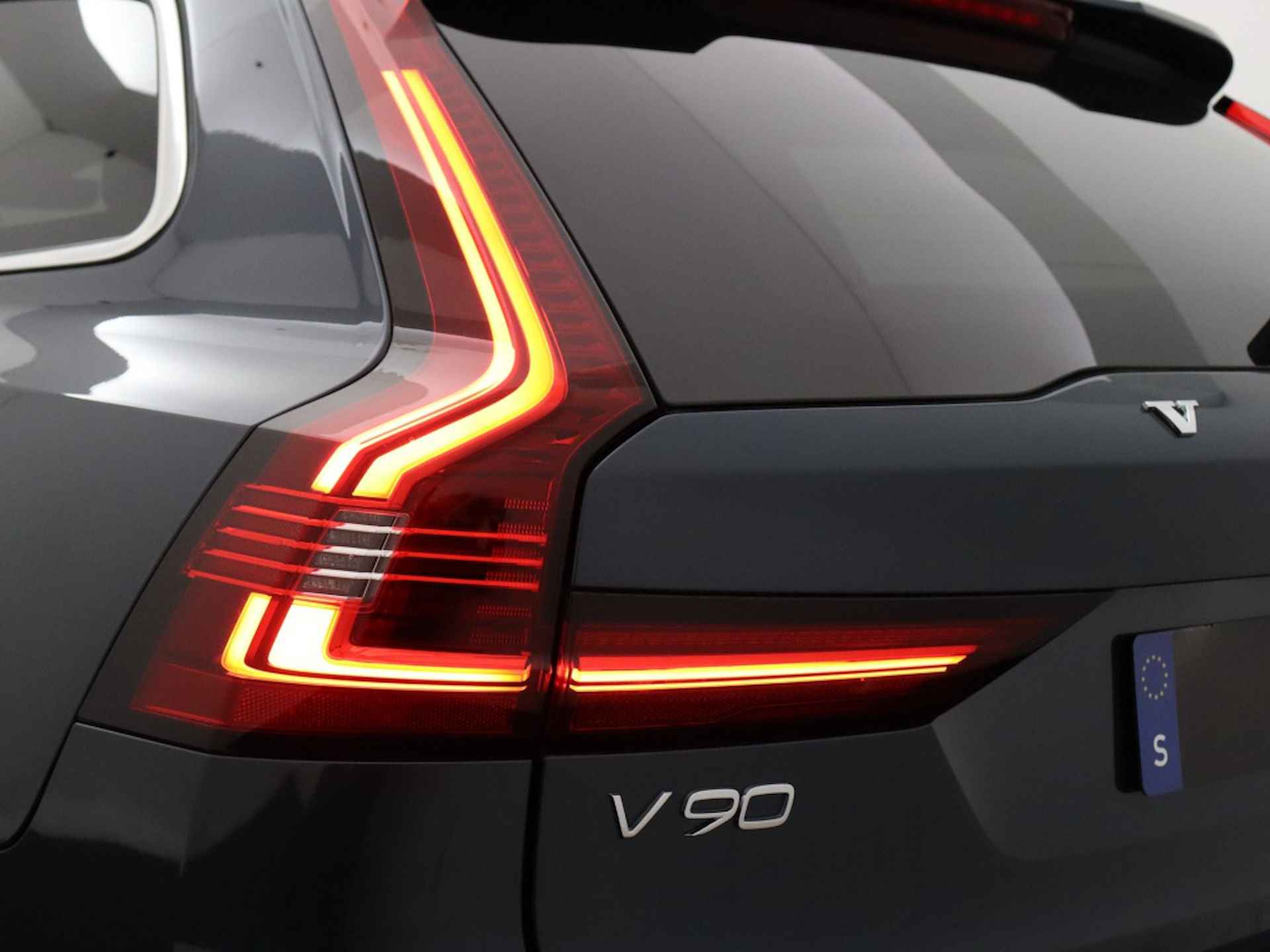 Volvo V90 2.0 T6 AWD Plus Bright - 48/48