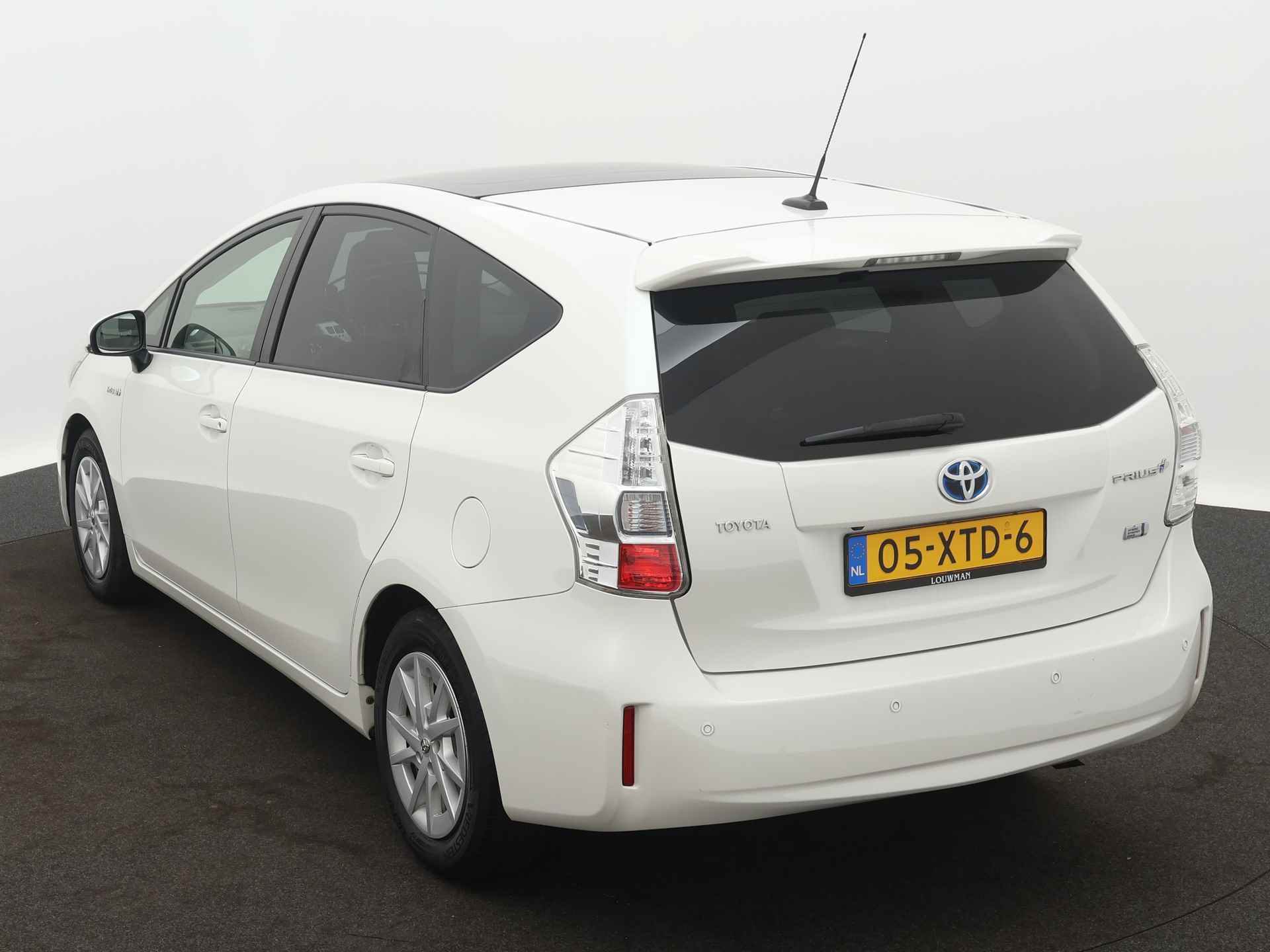 Toyota Prius Wagon 1.8 Dynamic Business 96g | JBL | Panoramadak | Head-up Display | Adaptive Cruise Control | Navigatie | Camera | Parkeersensoren | Climate Control | LM velgen | Stoelverwarming | Parkeerhulp | - 17/46