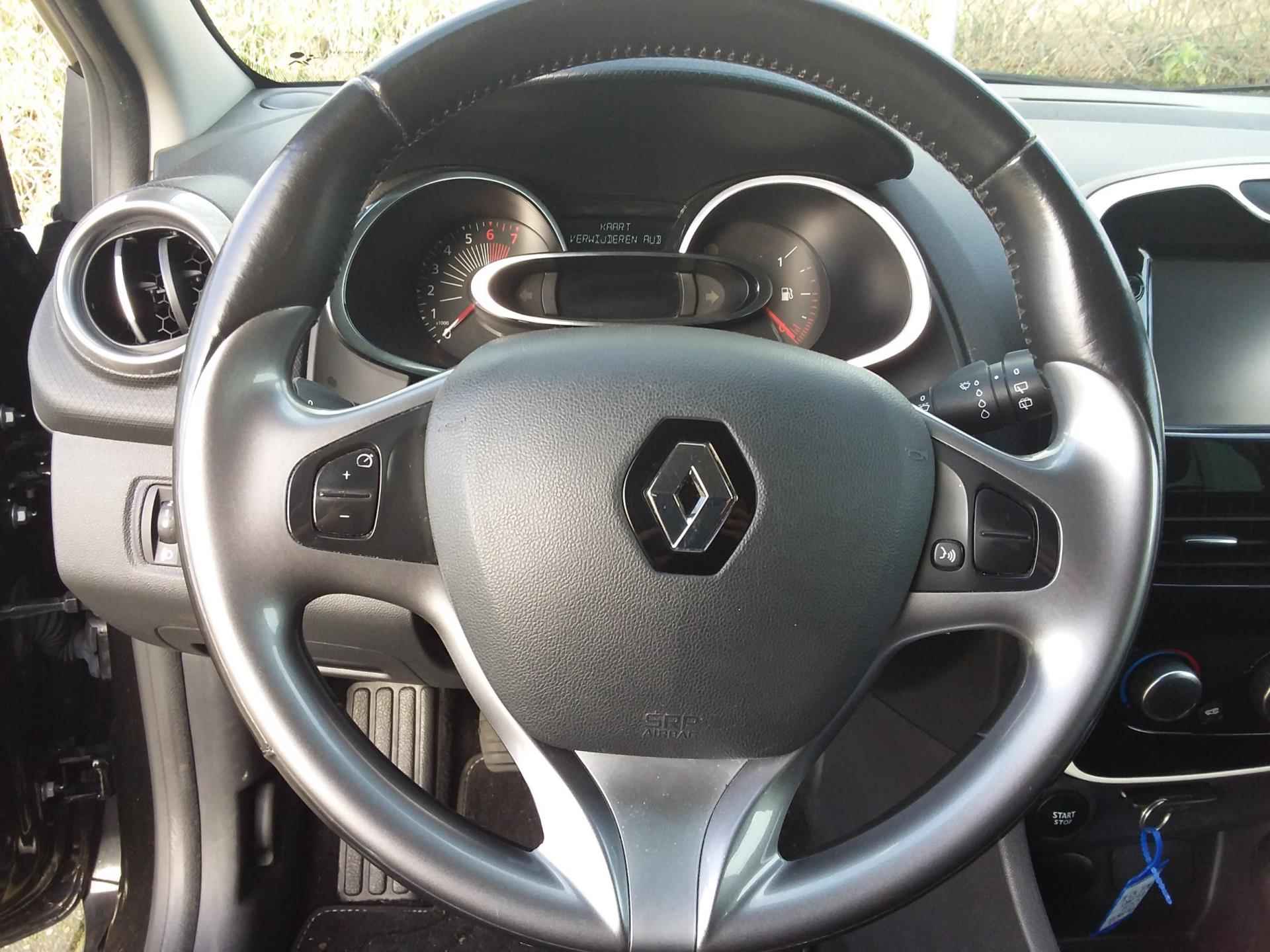 Renault Clio Estate 0.9 TCe Night&Day - 14/20