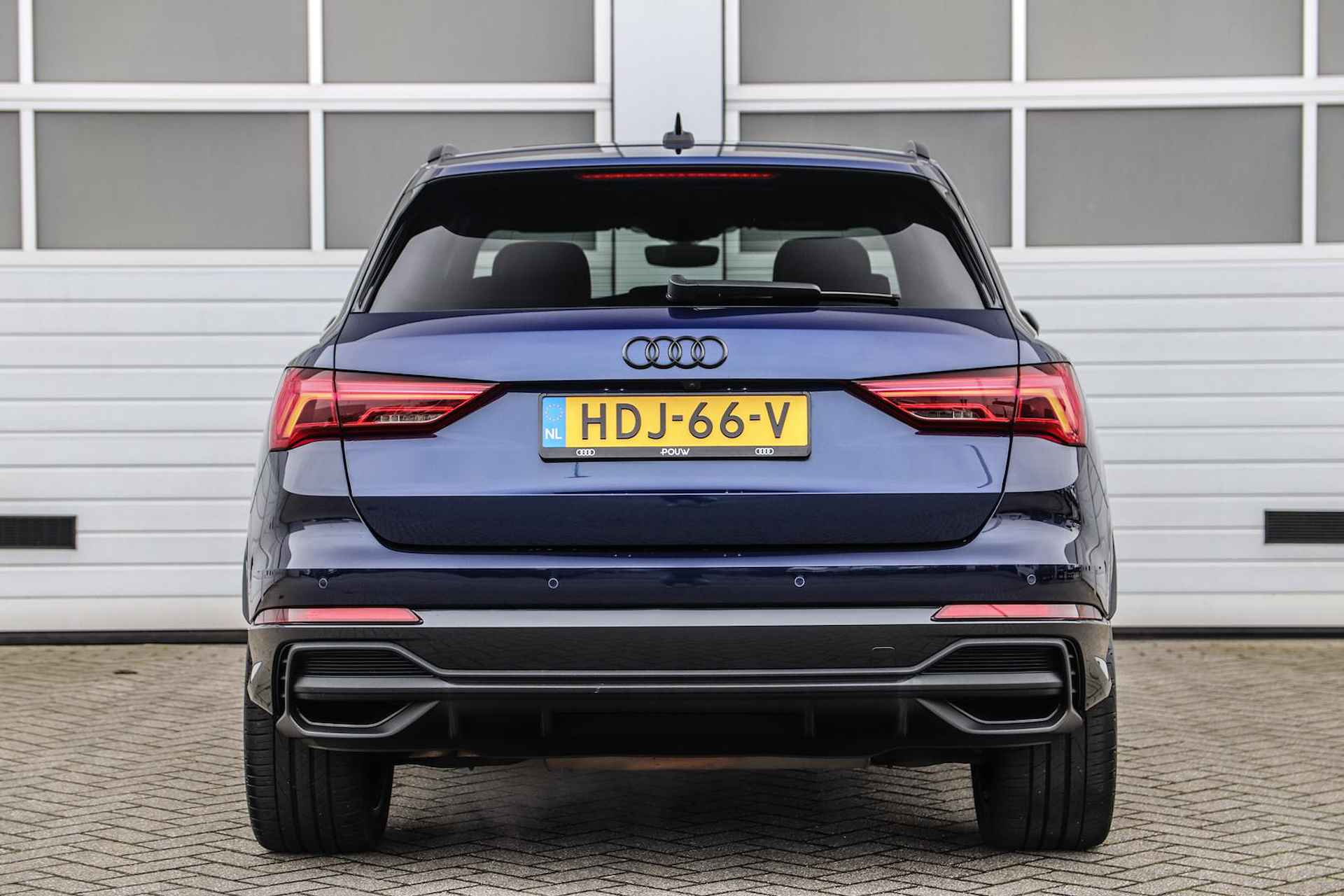 Audi Q3 45 TFSIe 245pk S-Line Edition | Adaptief Onderstel | Trekhaak | Panoramadak - 13/56